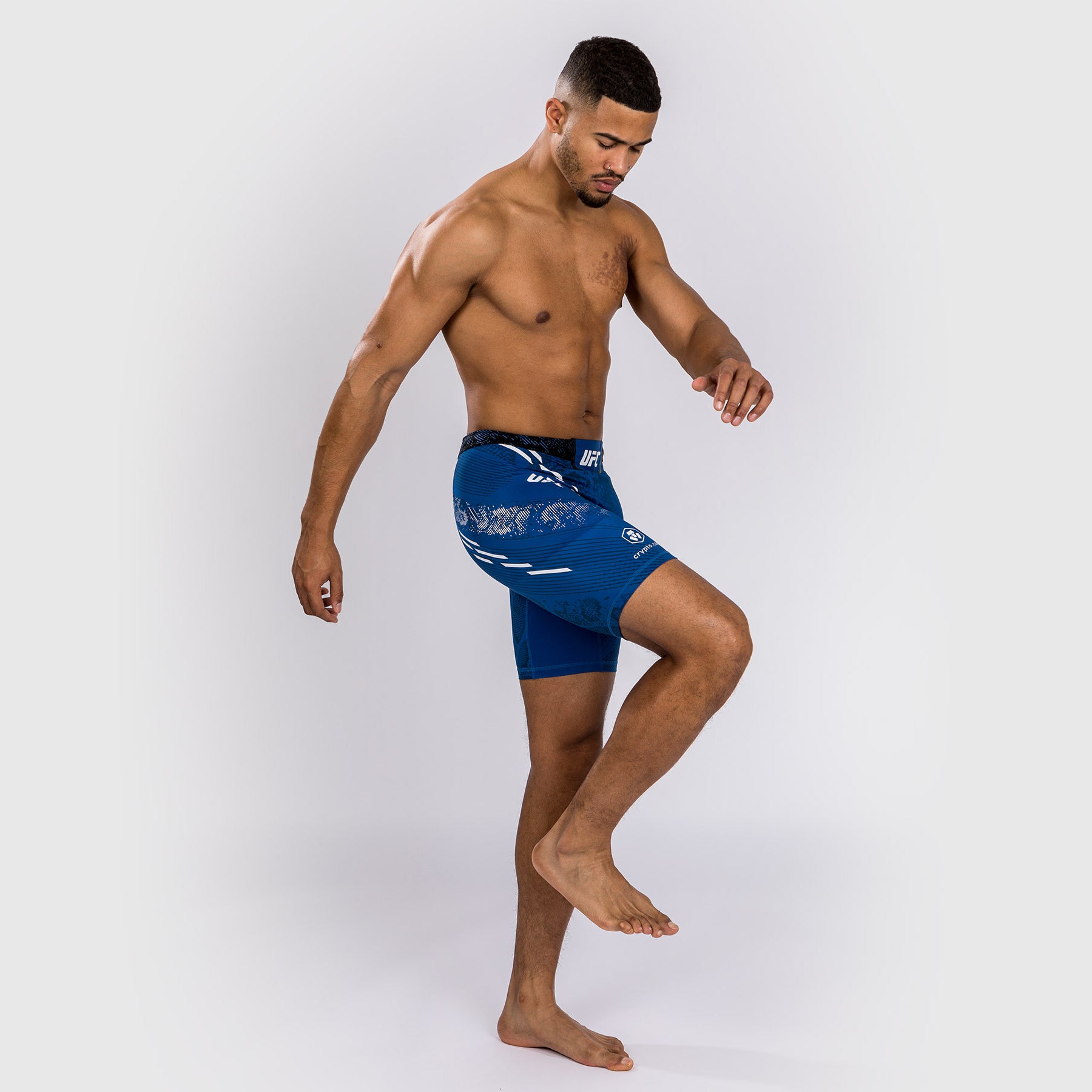 ufc-adrenaline-by-venum-authentic-fight-night-vale-tudo-short-blau-herren image 4
