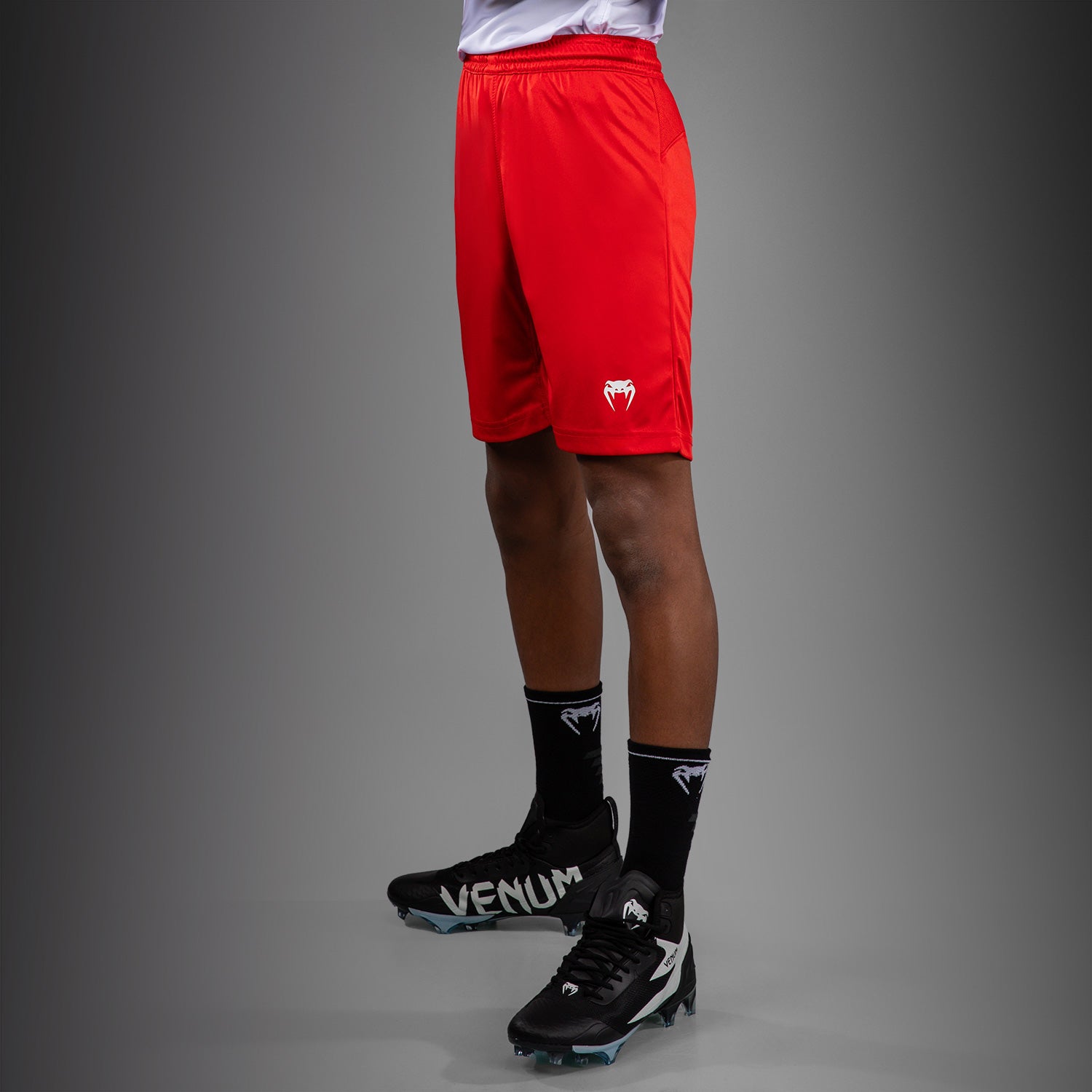 venum-lineup-trainingsshorts-rot-f-r-kinder image 2