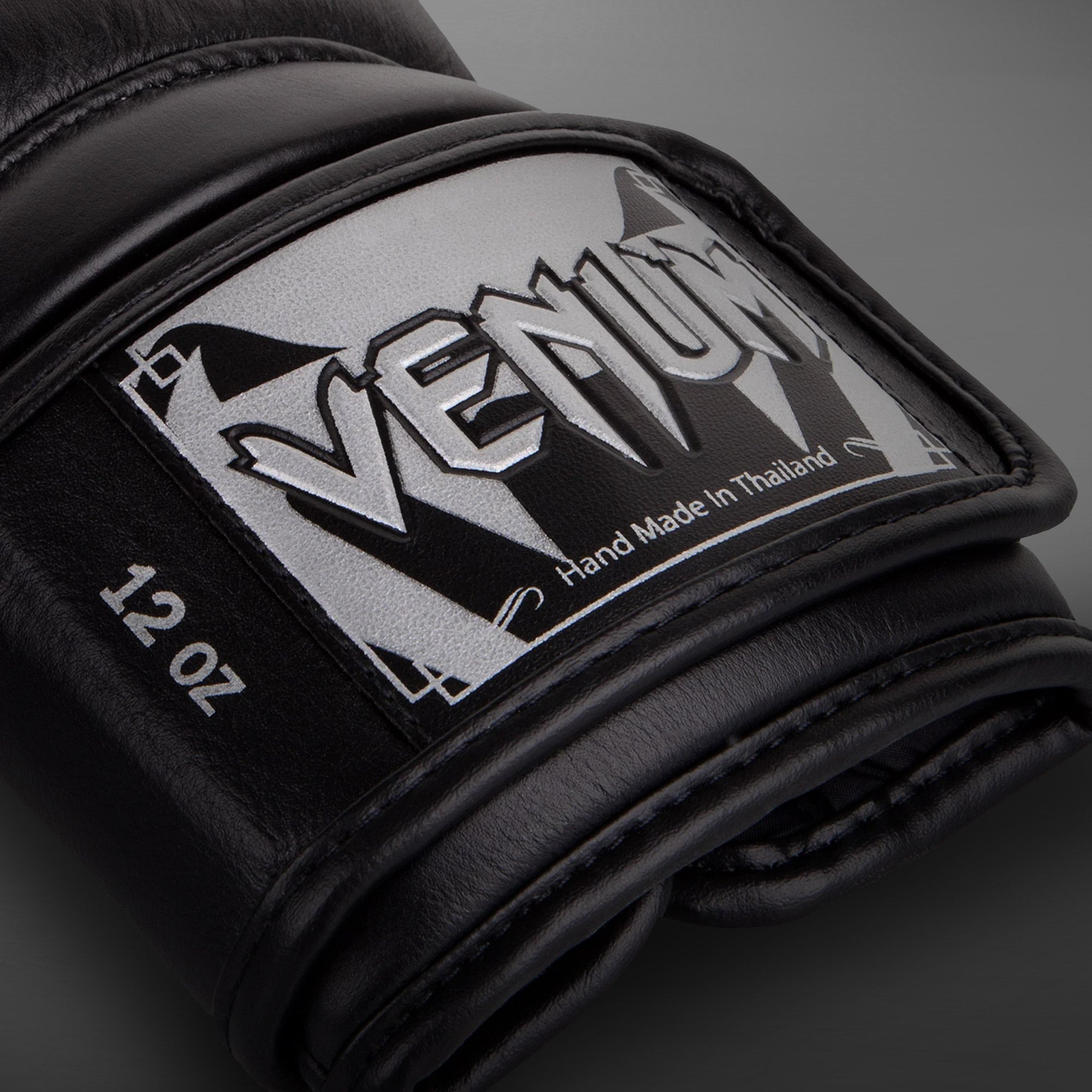 venum-giant-3-0-boxhandschuhe-nappaleder-schwarz-silber image 3