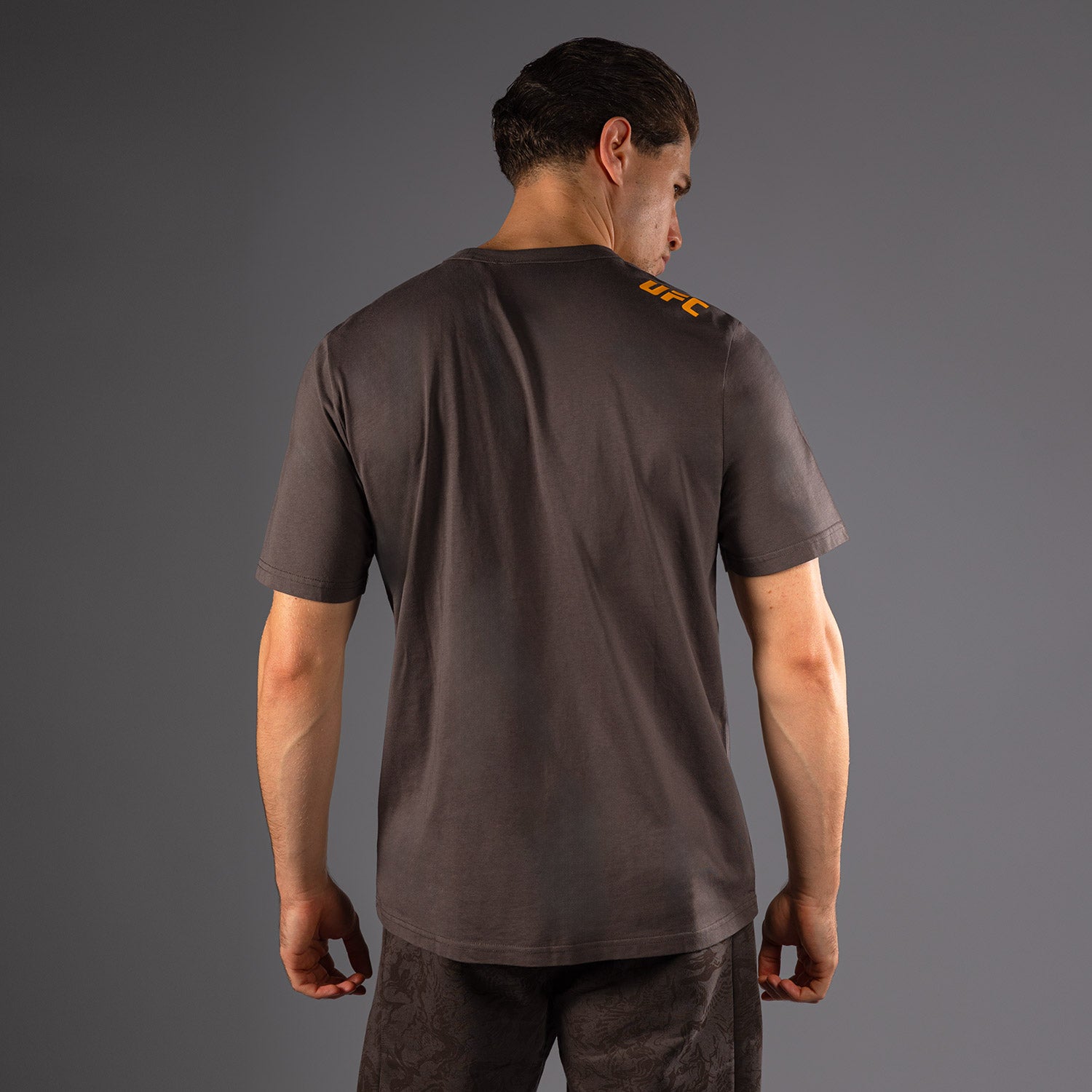 venum-ufc-fusion-fight-week-t-shirt-herren-erdiges-braun image 4