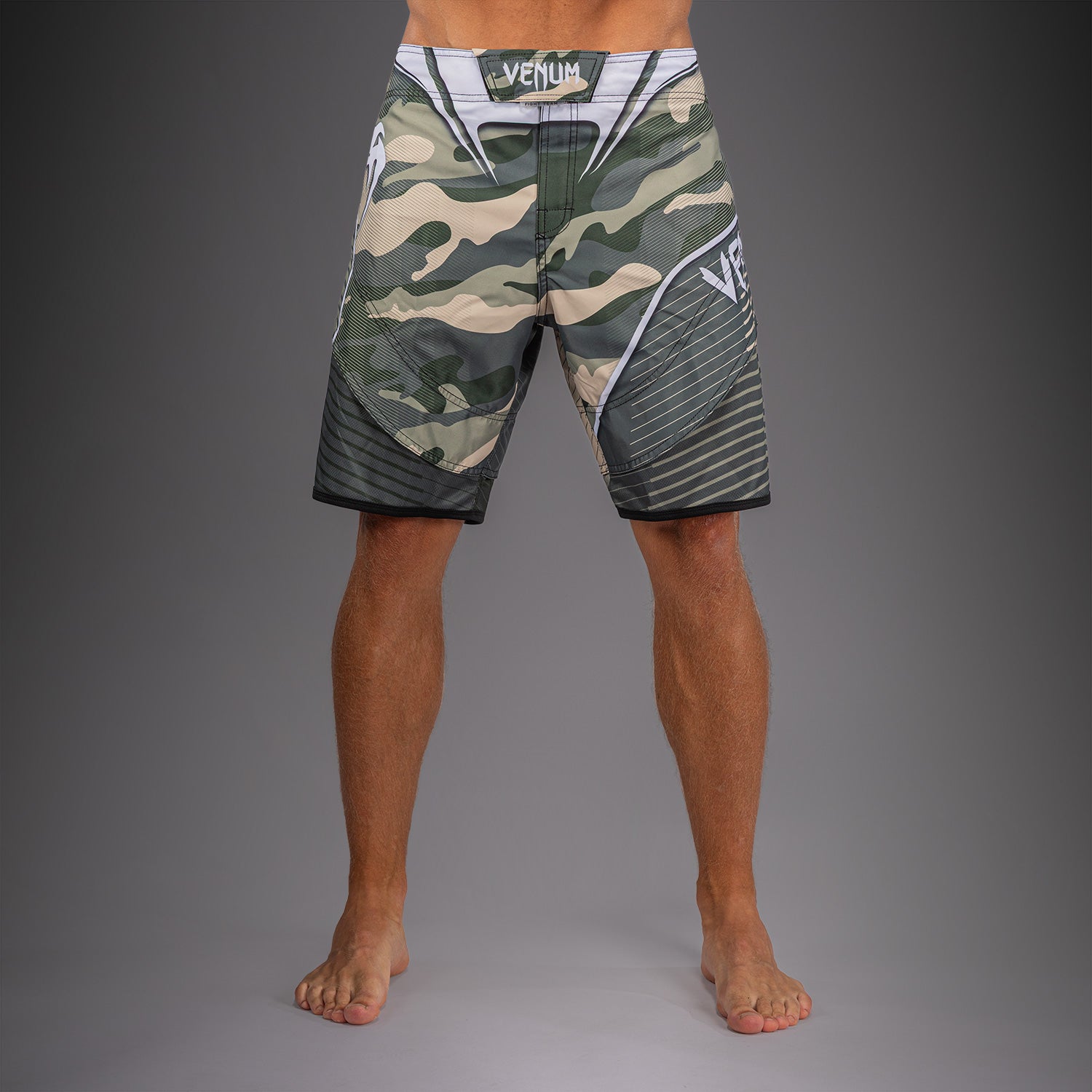 venum-camo-hero-fightshorts-herren-khaki-cremewei image 5