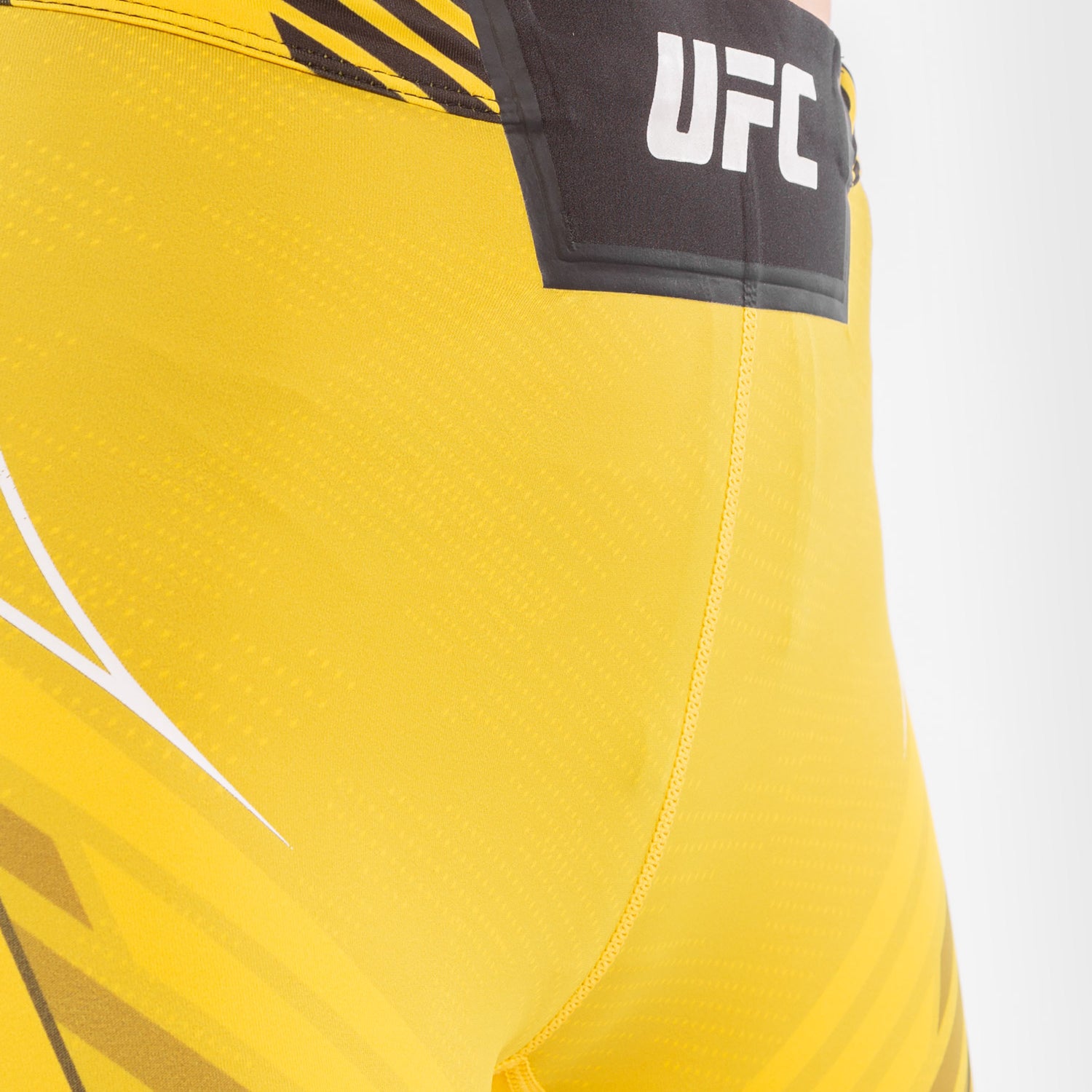 venum-ufc-authentic-fight-night-vale-tudo-shorts-long-fit-damen-gelb image 6