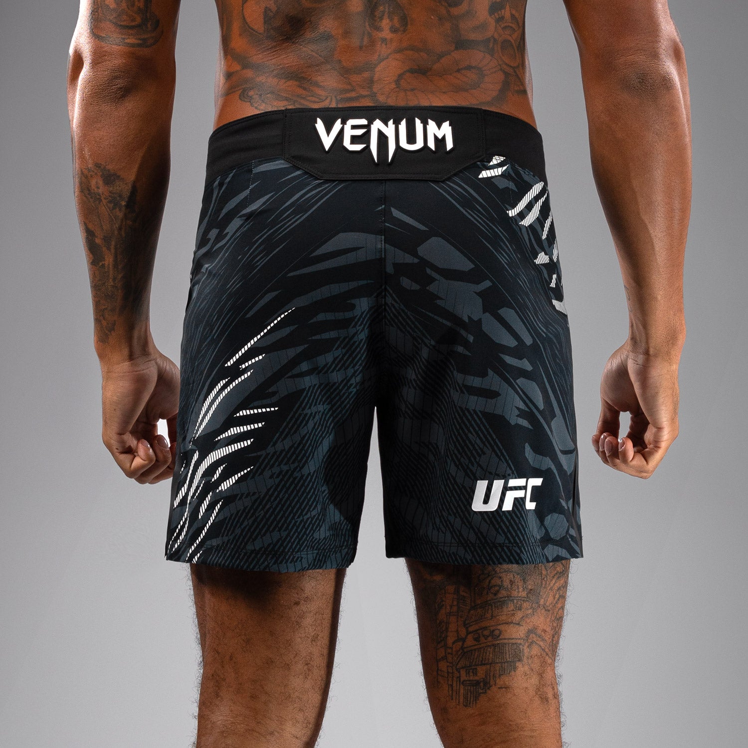 venum-ufc-fusion-authentic-fight-night-fight-short-short-fit-schwarz-herren image 7