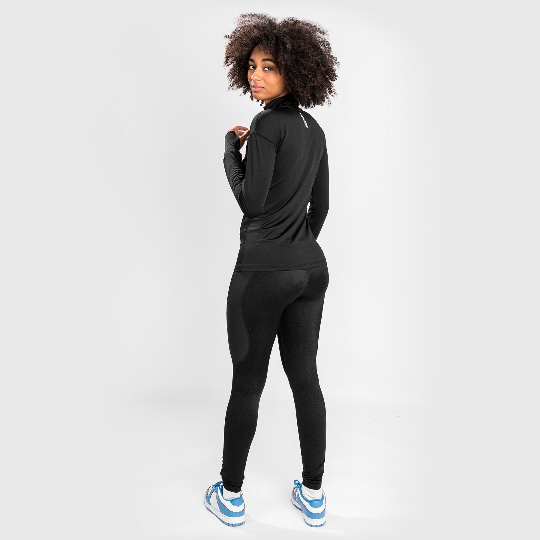 venum-essential-base-layer-top-langarm-schwarz image 6