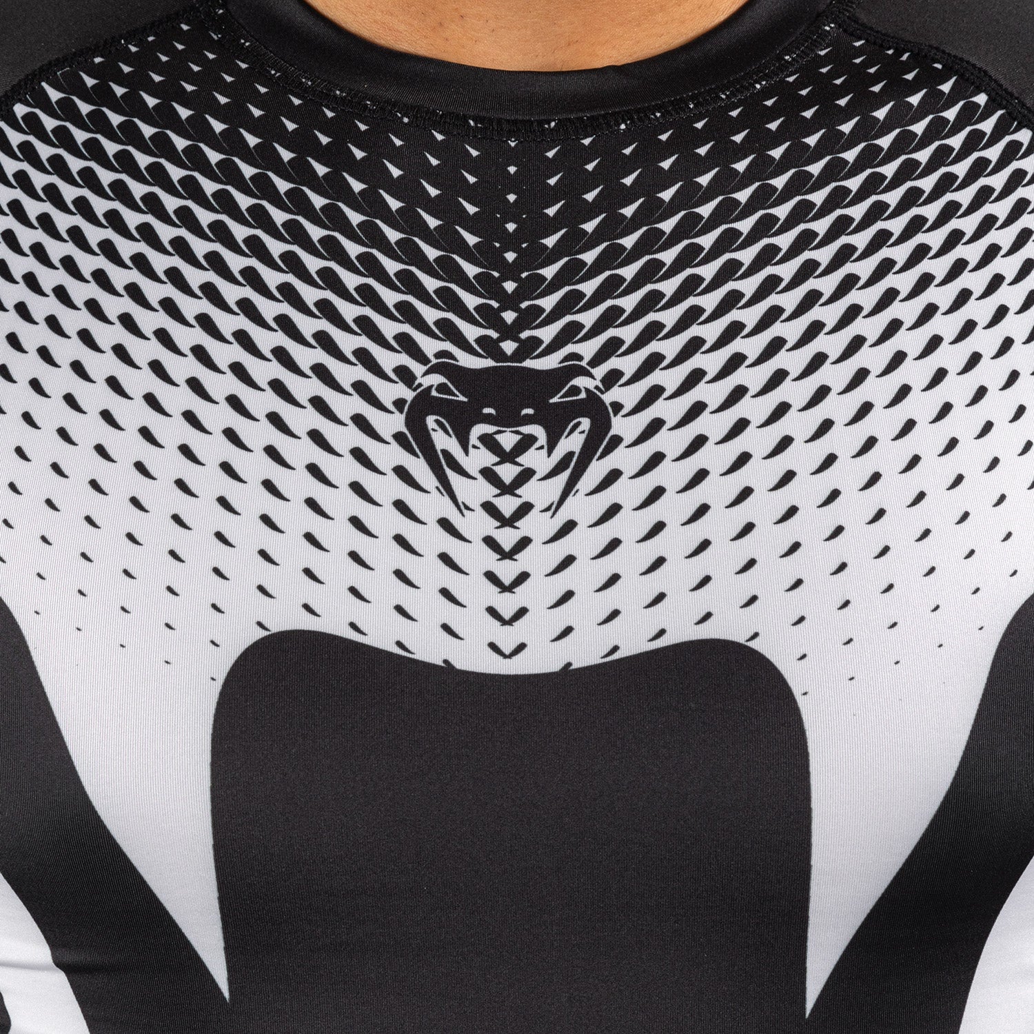 venum-no-gi-rashguard-langarm-ibjjf-herren-schwarz-wei image 4