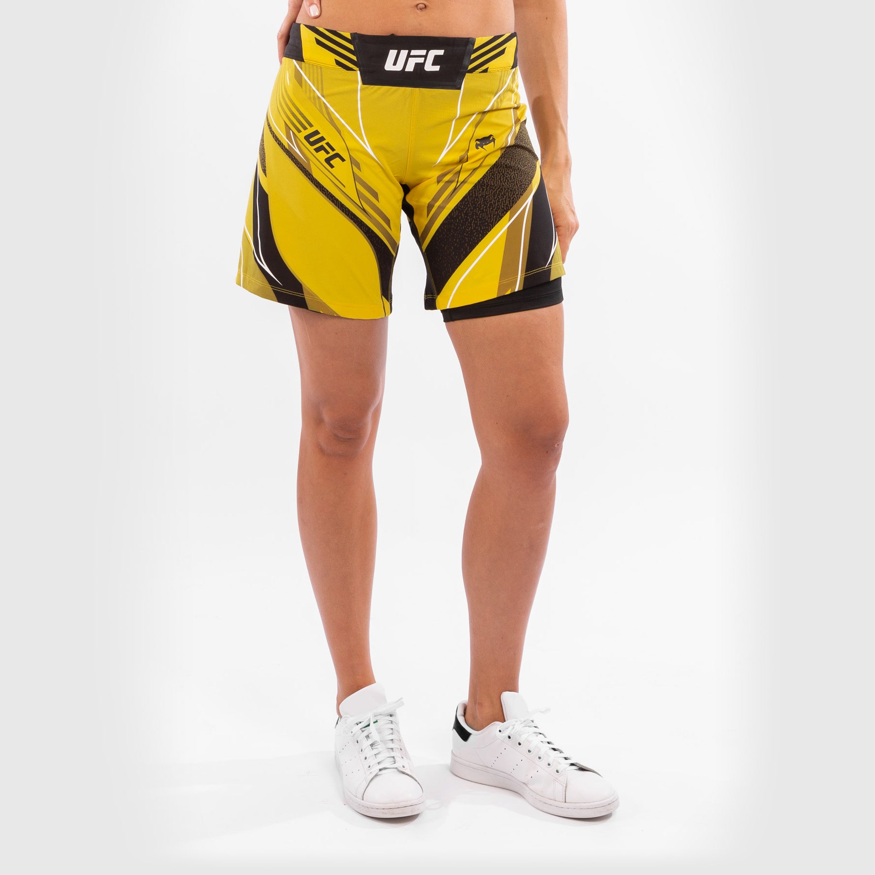 venum-ufc-authentic-fight-night-long-fit-damen-fightshorts-gelb image 3