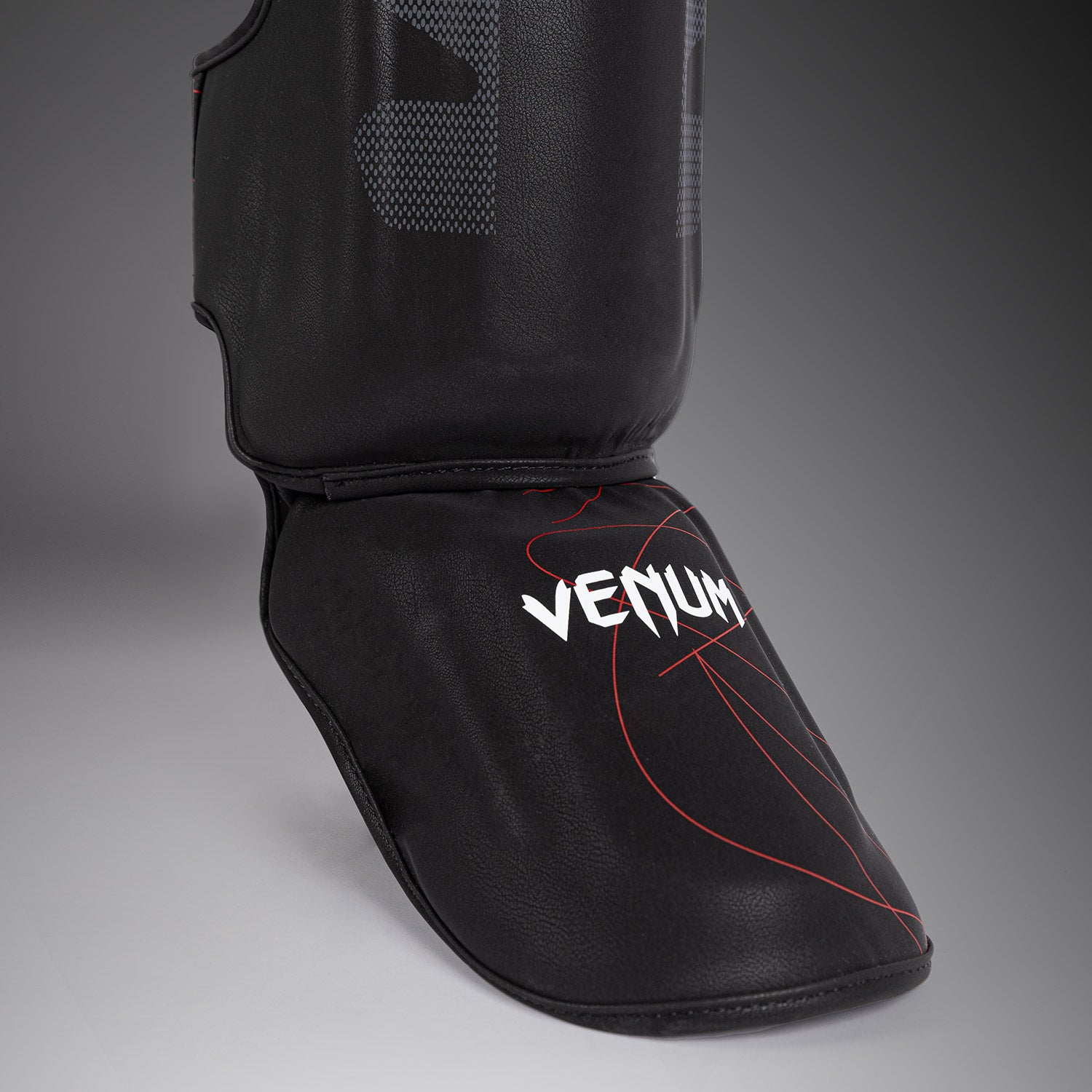 venum-tactical-xt-schienbeinschoner-schwarz-feuerrot image 4