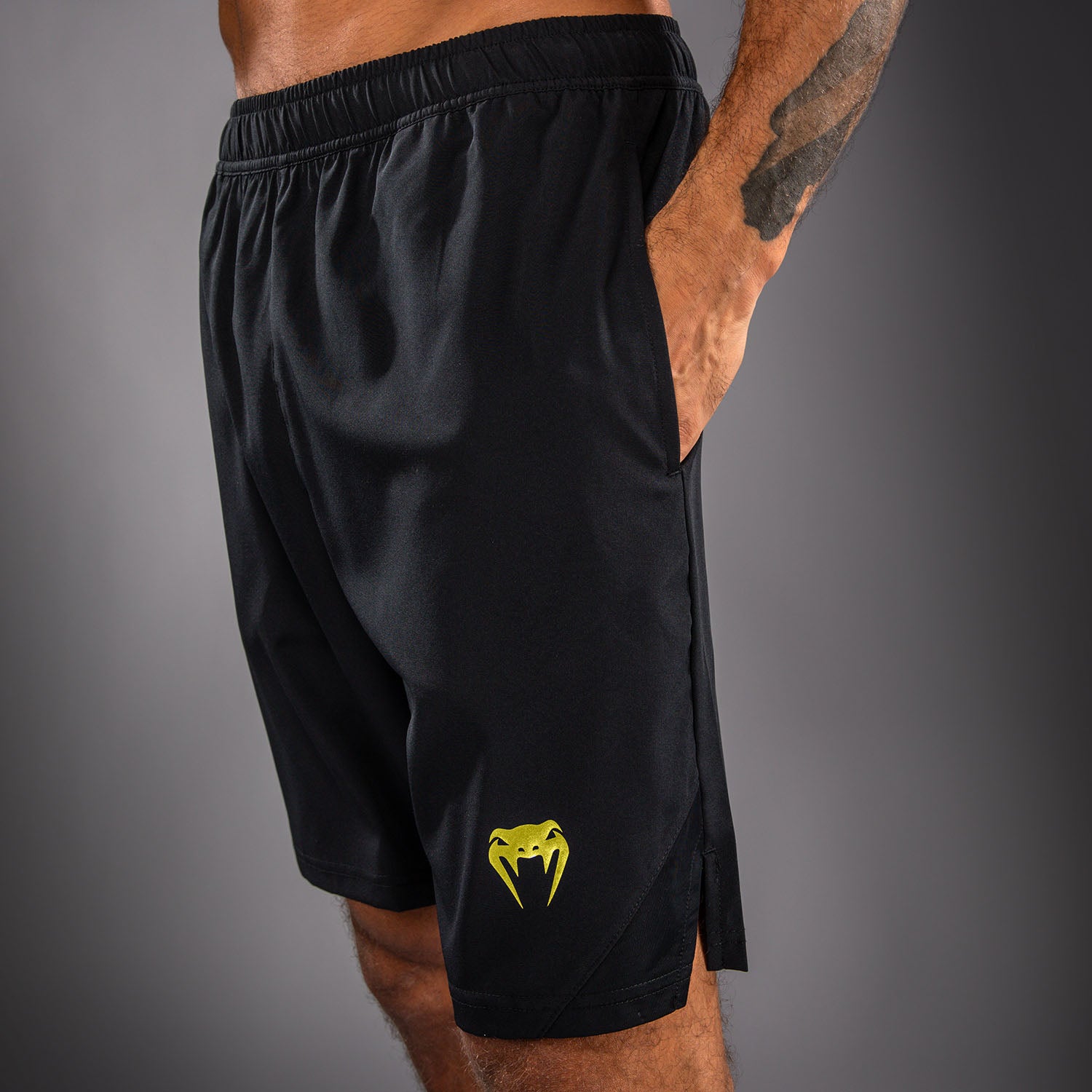 venum-contender-trainingsshorts-herren-schwarz-gold image 4
