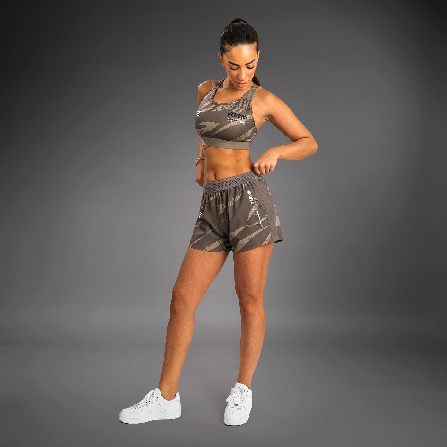 venum-ufc-adrenaline-by-venum-fight-week-damen-performance-shorts-desert-camo image 5