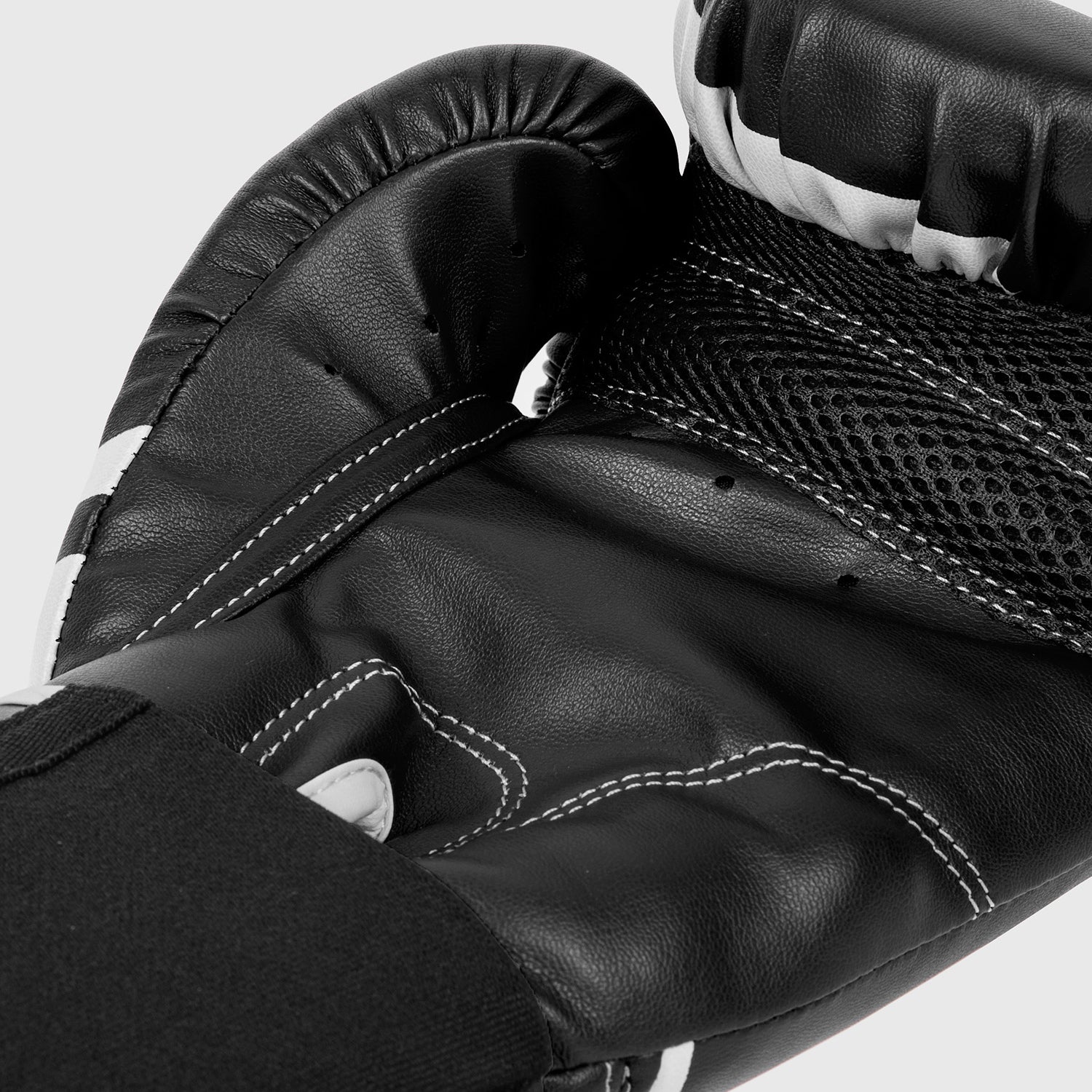 venum-challenger-boxhandschuhe-schwarz image 3