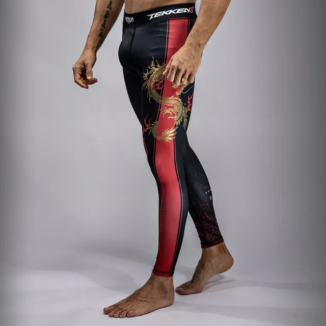venum-x-tekken-8-marshall-law-spats-schwarz-rot-gold image 1