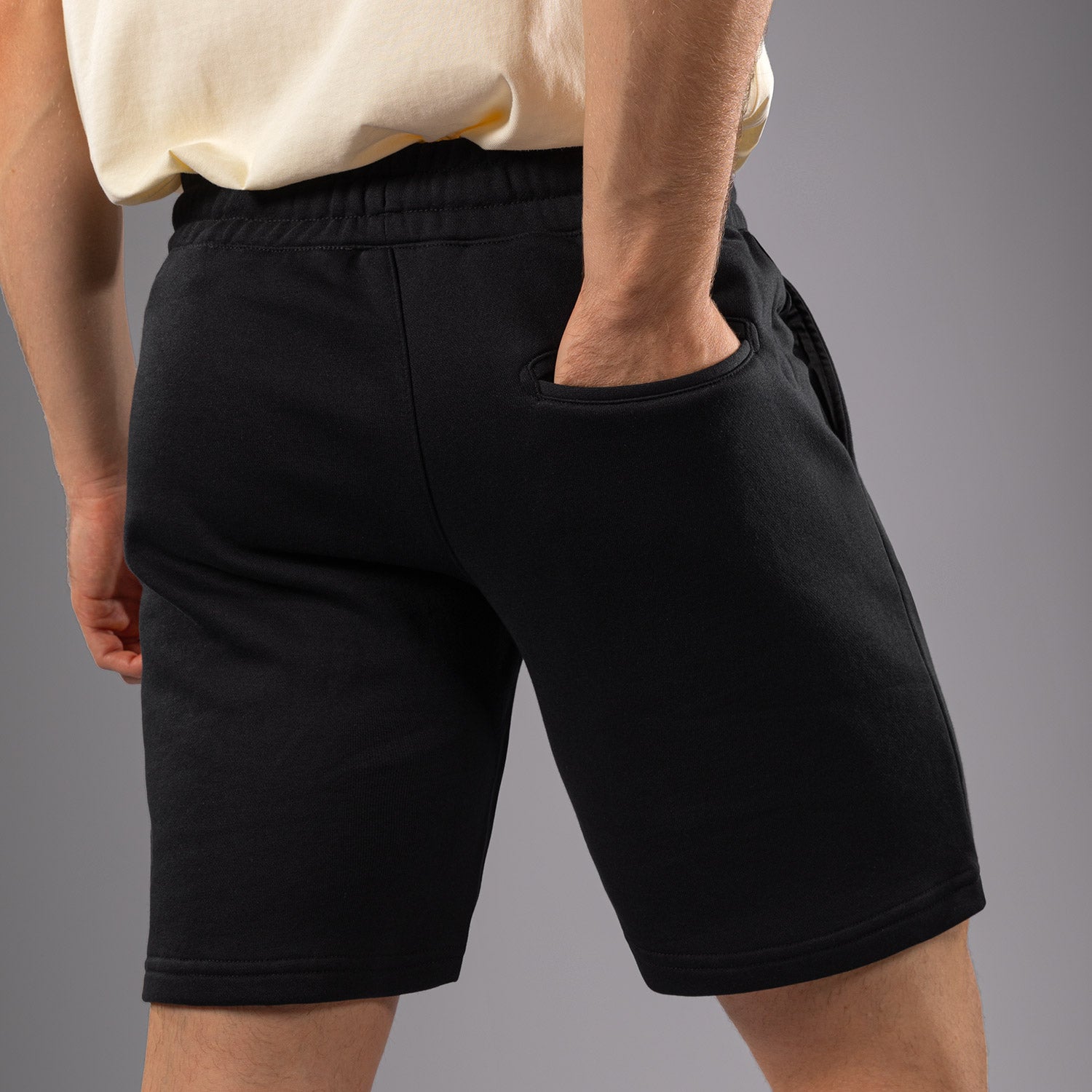 venum-classic-shorts-herren-schwarz image 3