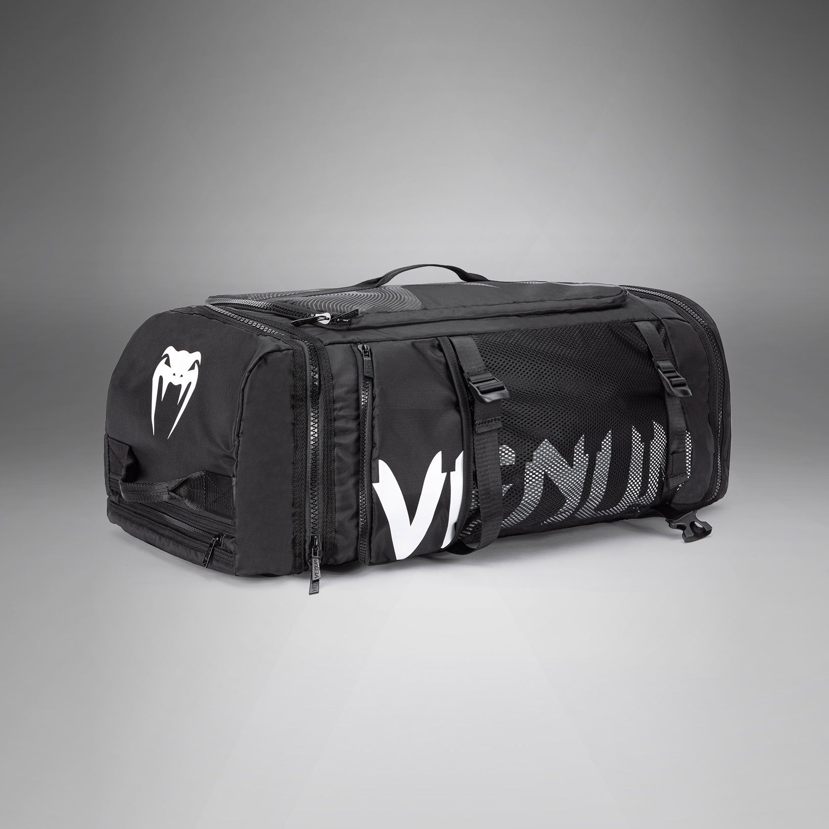 venum-shockwave-sporttasche-convertible-48l-schwarz image 2