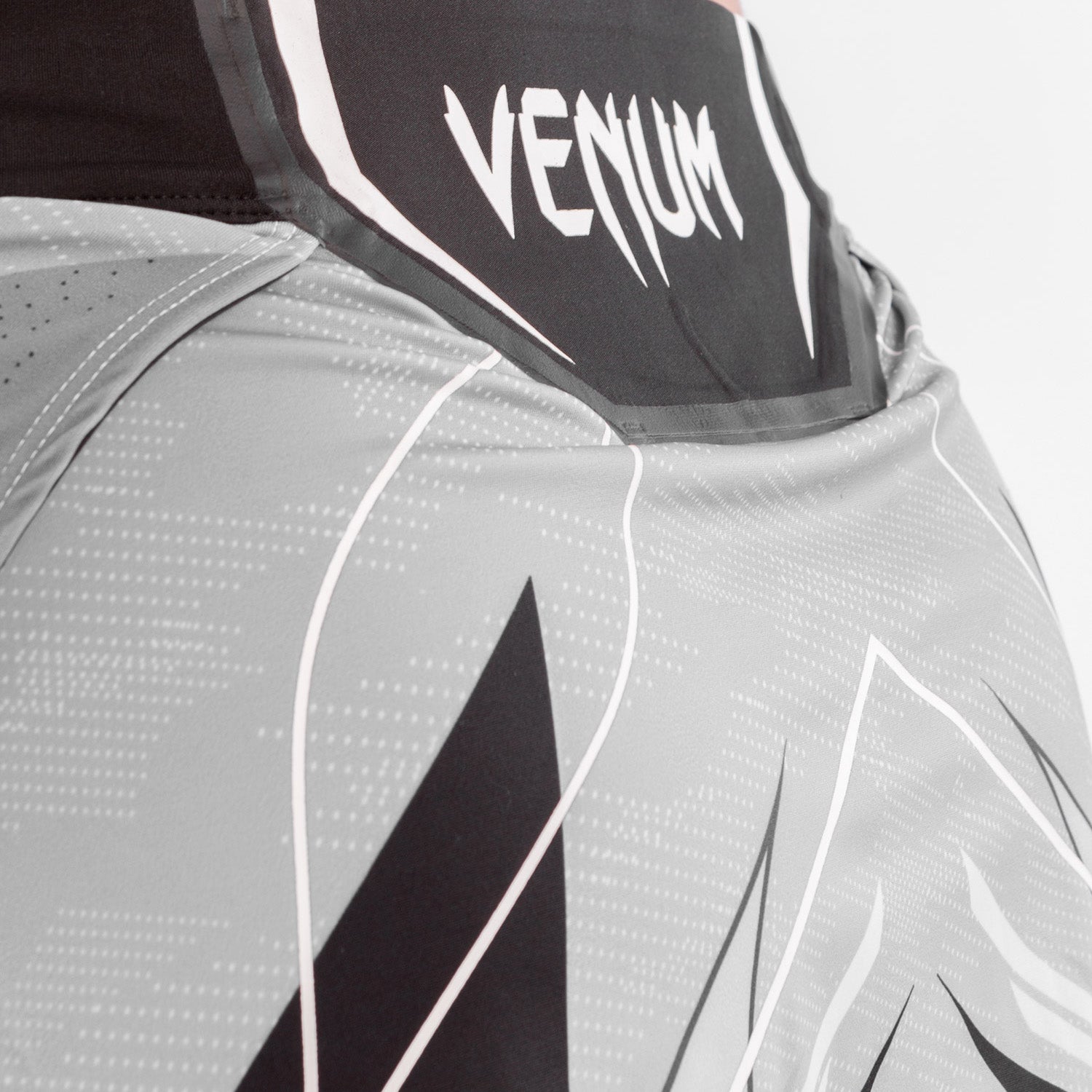 ufc-venum-authentic-fight-night-damen-skort-wei image 6