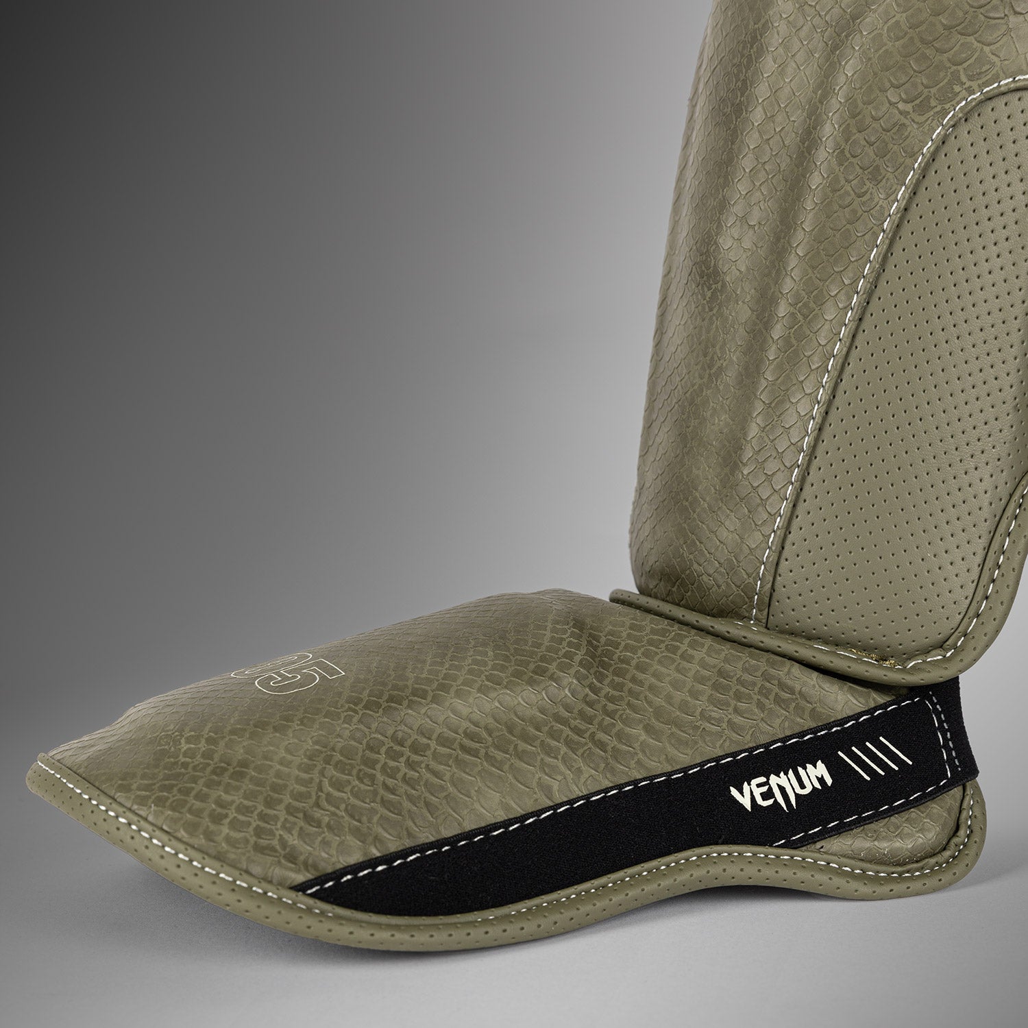 venum-impact-evo-scales-schienbeinschoner-army-green image 4