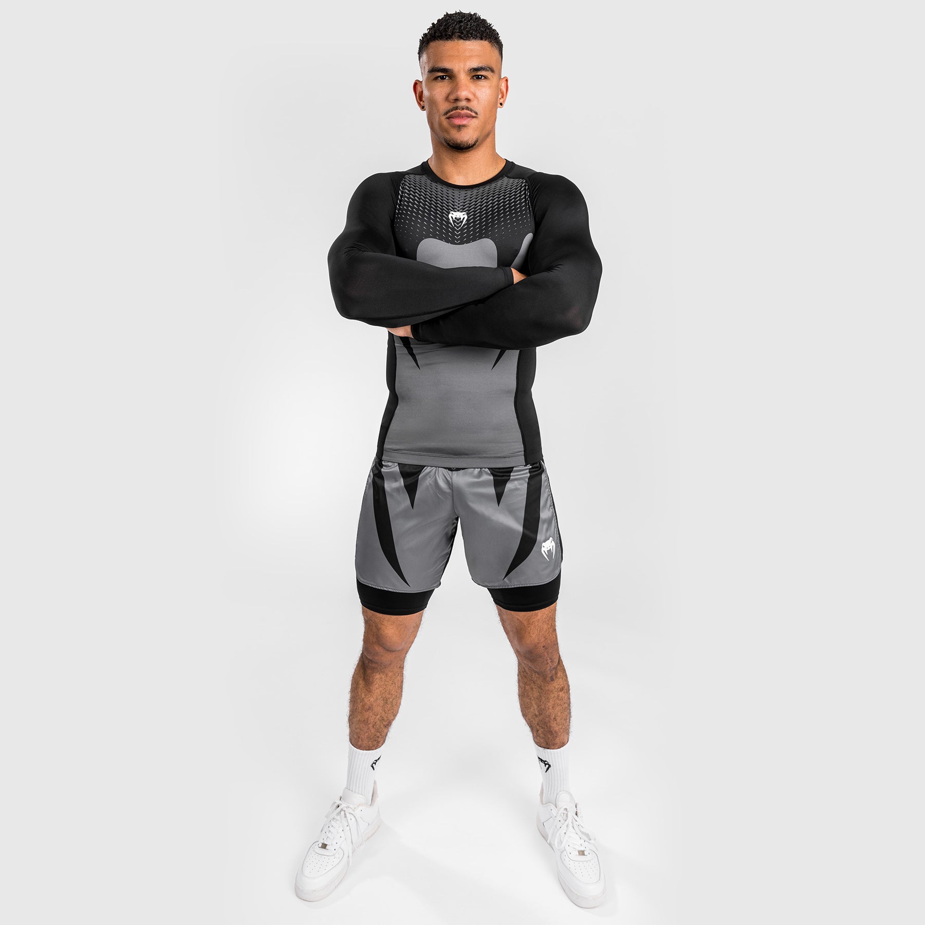 venum-attack-herren-langarm-rashguard-schwarz-grau image 7
