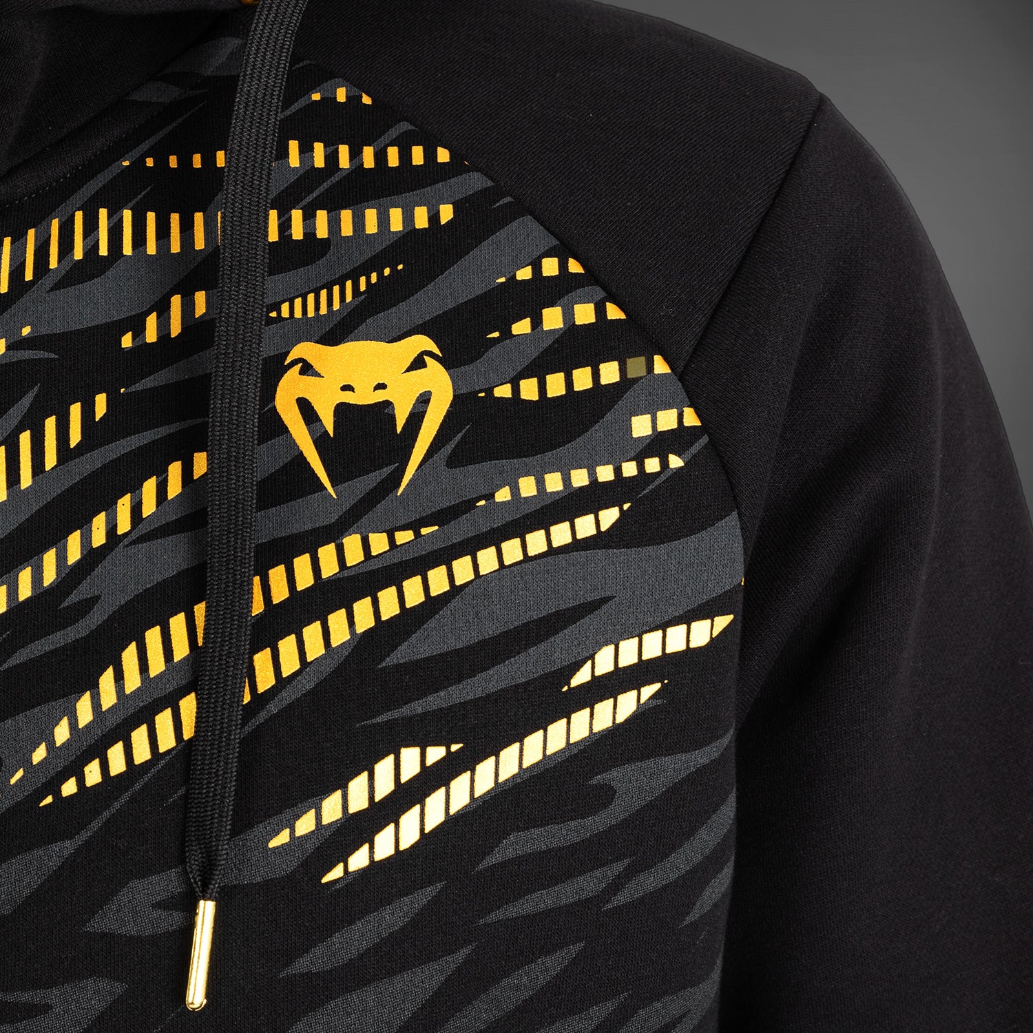 ufc-fusion-by-venum-replica-herren-zip-hoodie-champion-schwarz-gold image 5