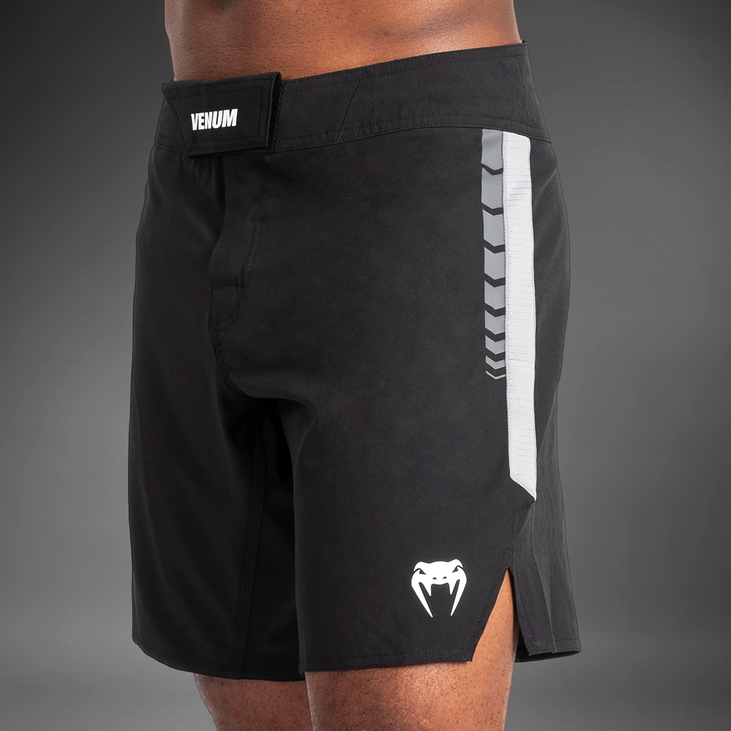 venum-tempest-herren-kampfshorts-schwarz-grau image 5