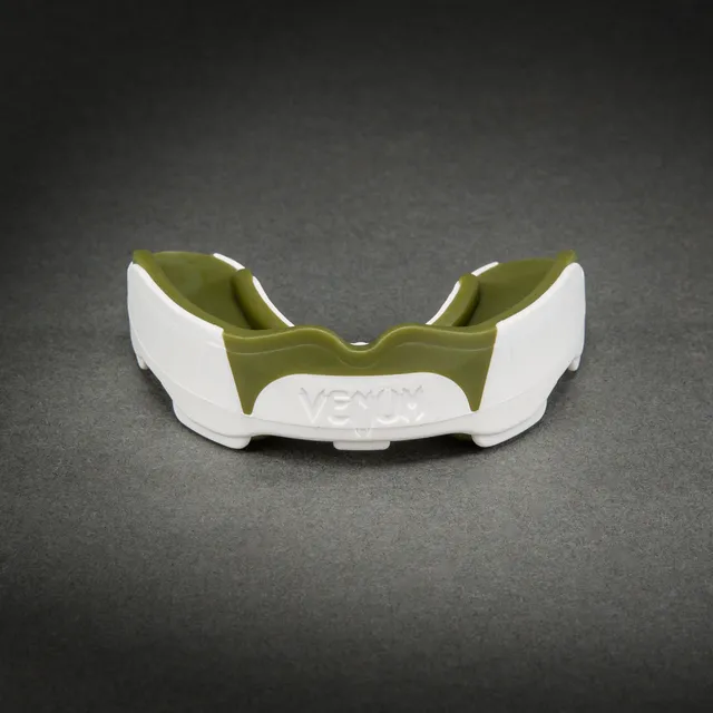 venum-predator-mundschutz-wei-kaki image 1