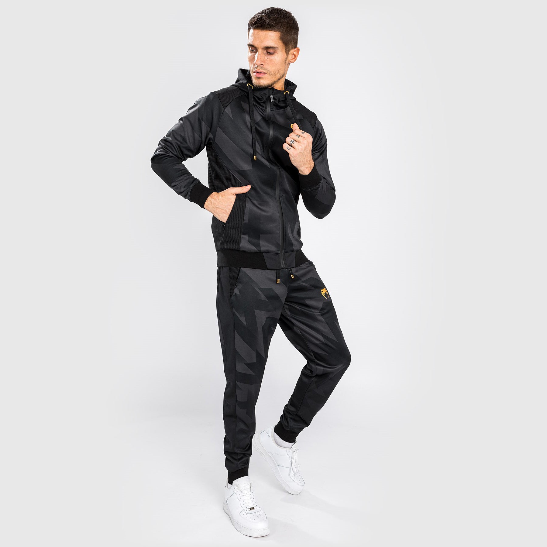 venum-razor-kapuzen-sweatshirt-mit-rei-verschluss-schwarz-gold image 1