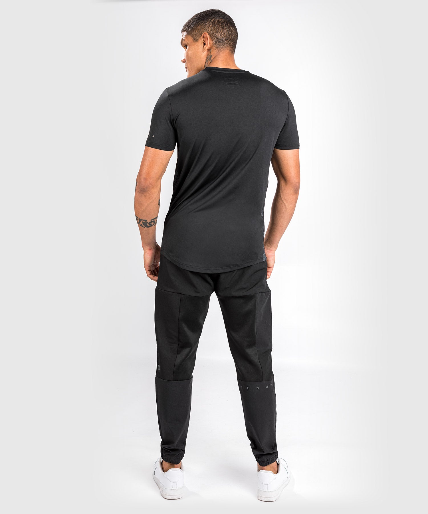 venum-classic-evo-dry-tech-t-shirt-schwarz-weiss image 4