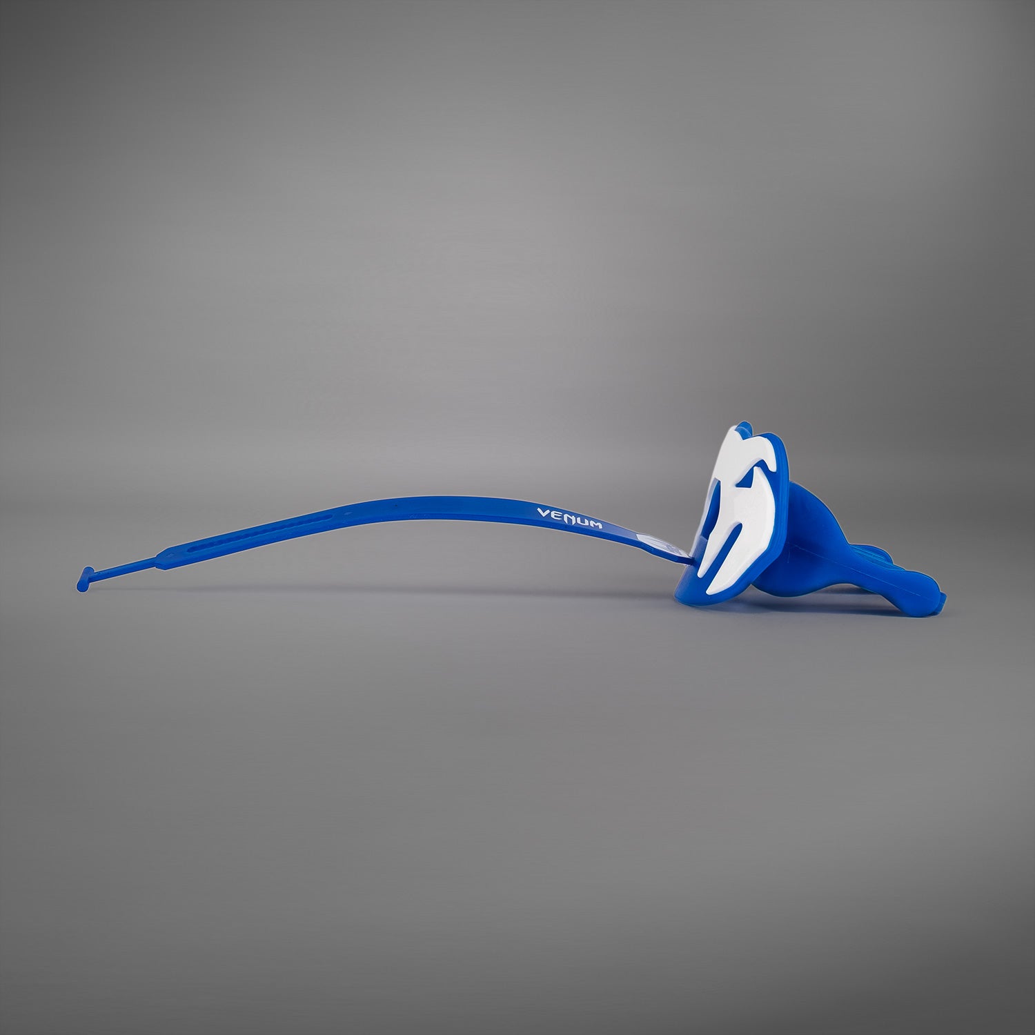 venum-elite-lipguard-logo-edition-zahnschutz-blau-wei image 6