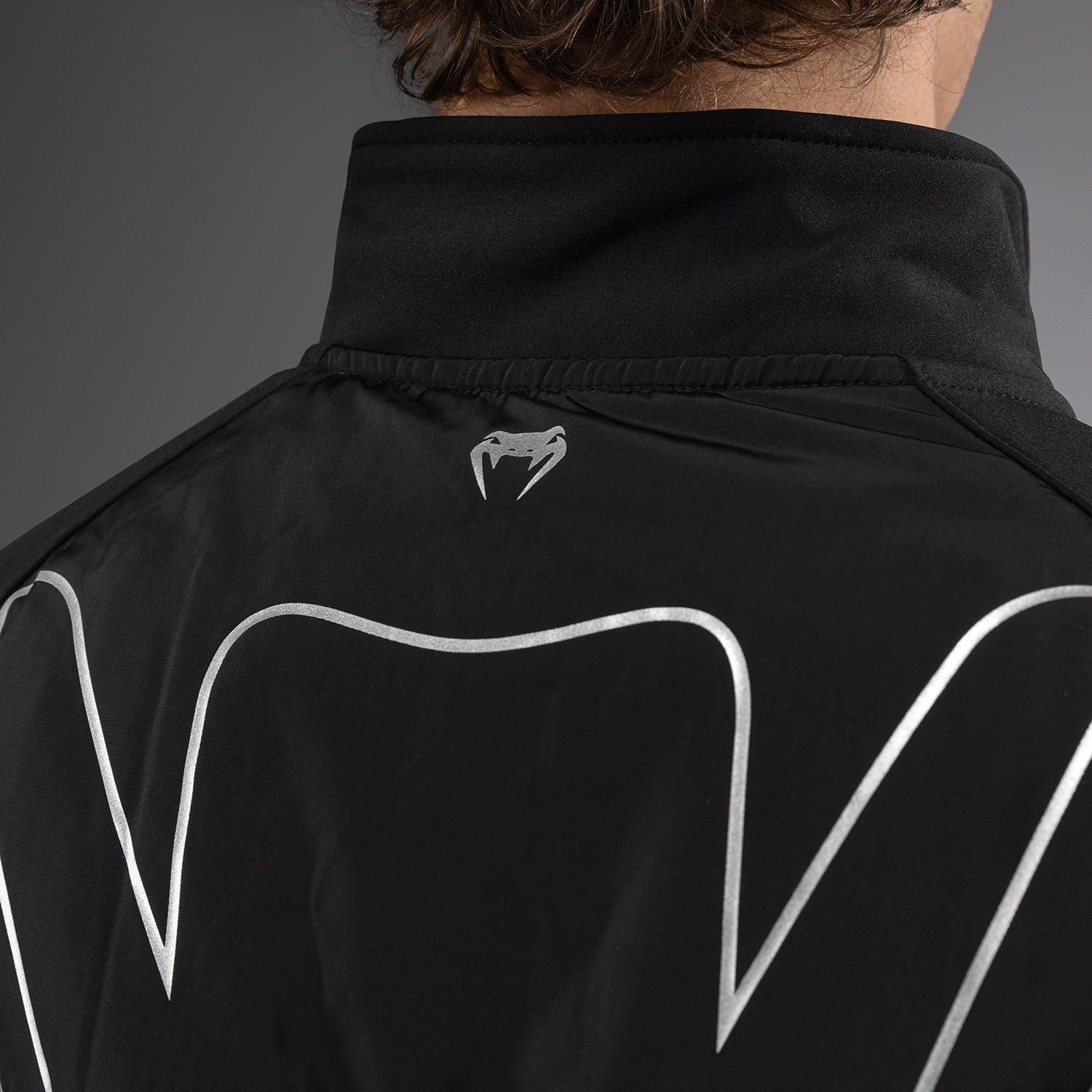 venum-paddock-softshell-jacke-lange-rmel-schwarz image 6