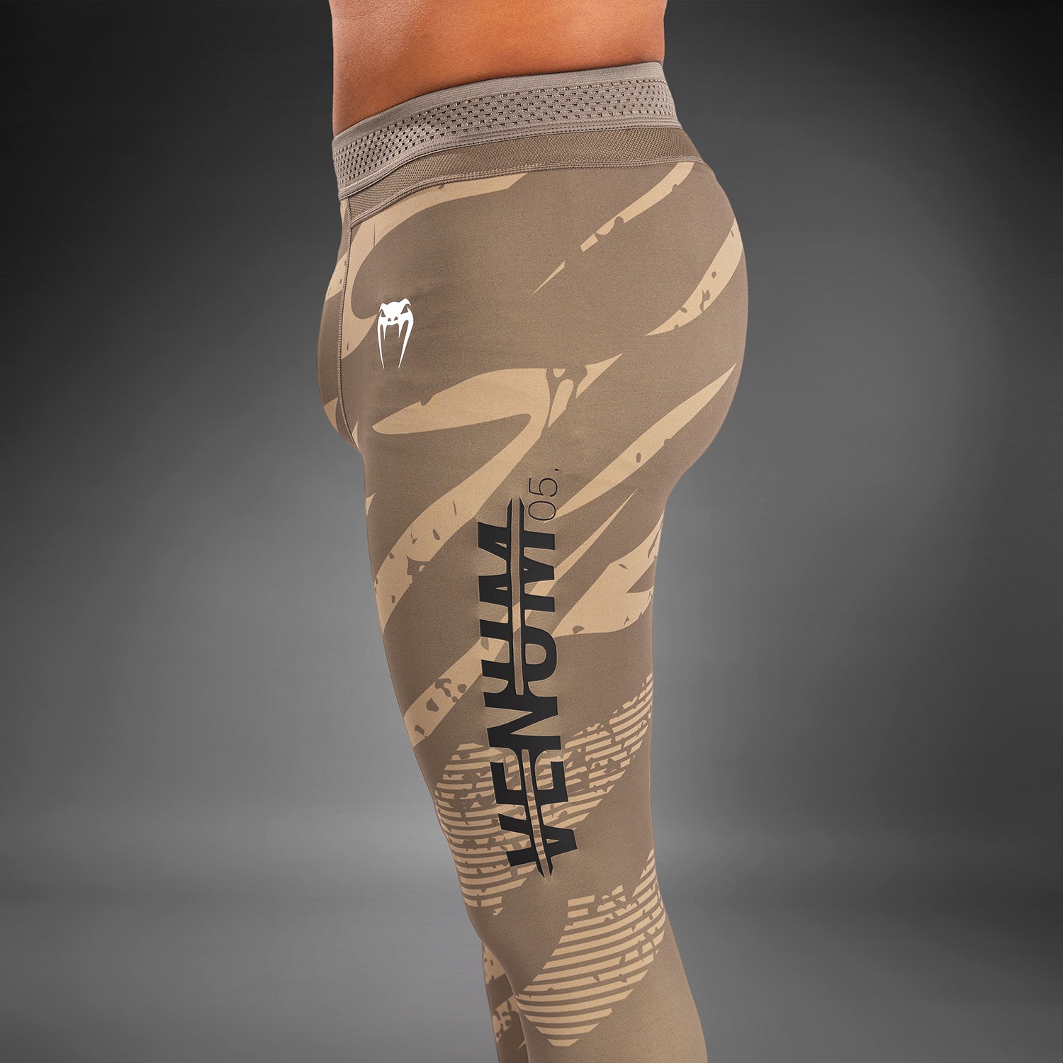 ufc-adrenaline-by-venum-fight-week-performance-herren-tight-desert-camo image 3