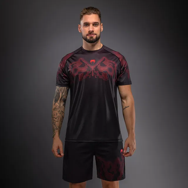 venum-spectre-dry-tech-t-shirt-schwarz-rot-herren image 1