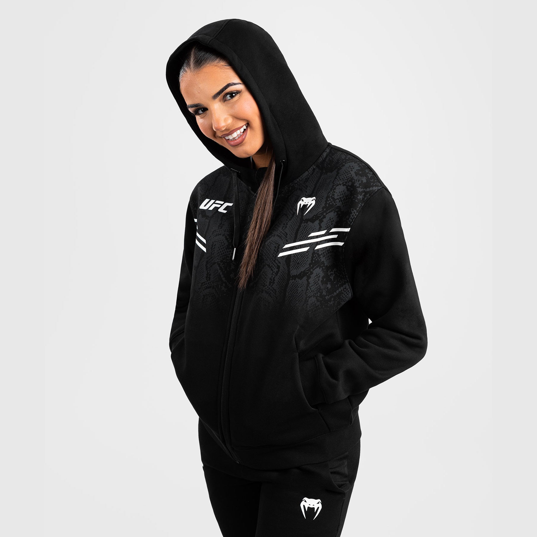 venum-ufc-adrenaline-replica-zip-hoodie-schwarz-damen image 6