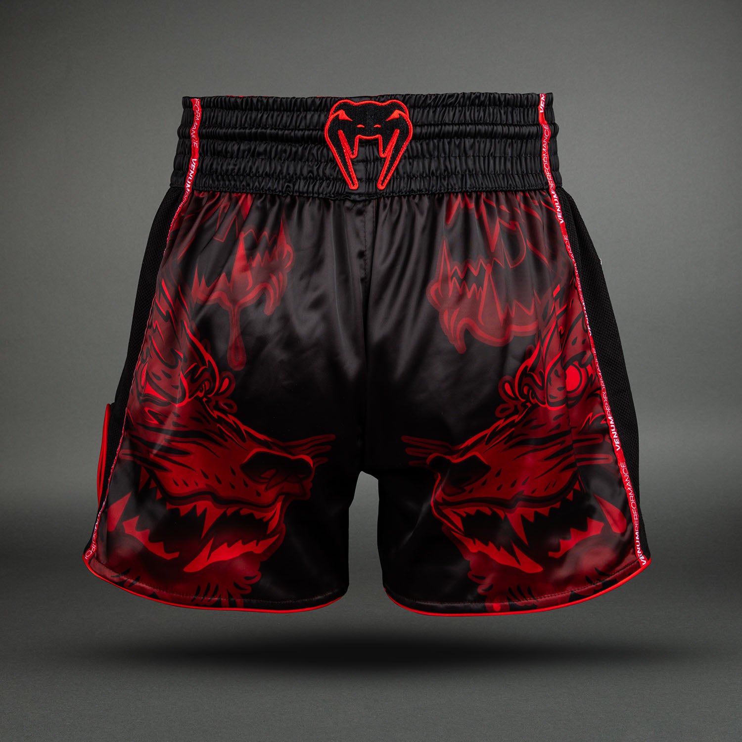venum-wolf-atak-muay-thai-shorts-schwarz-rot image 4