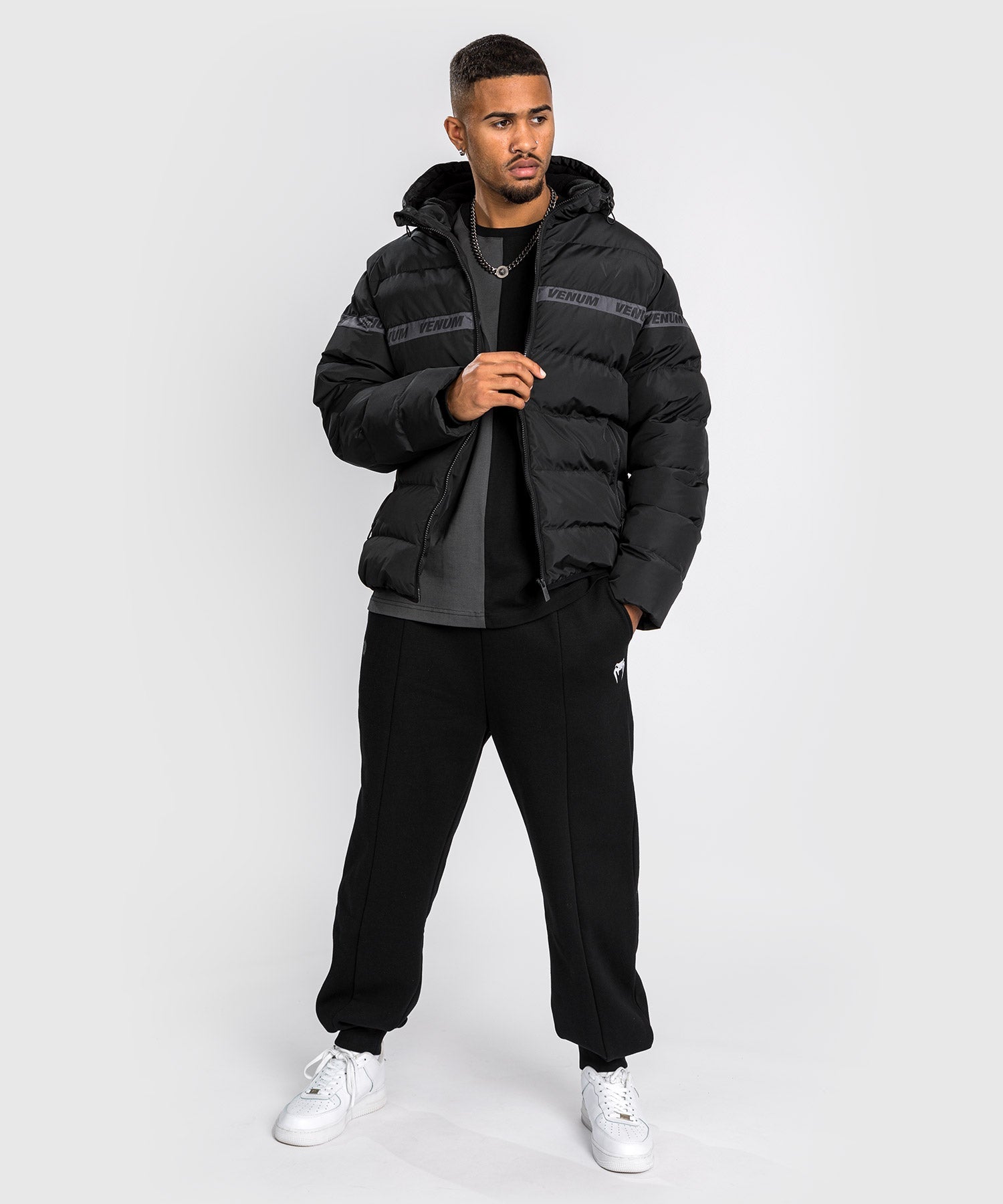 venum-elite-4-daunenjacke-unisex-schwarz image 3