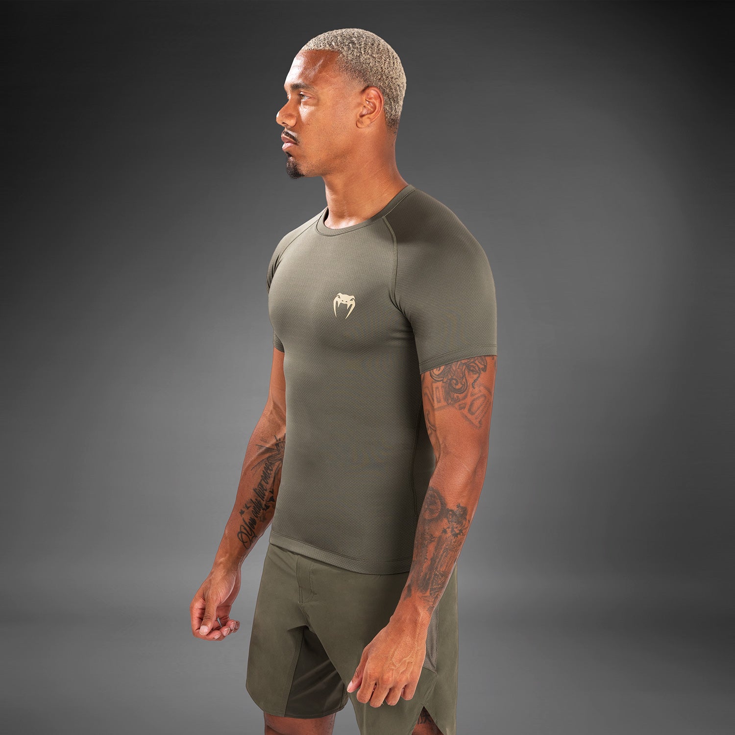 venum-contender-herren-kurzarm-rashguard-khaki image 1