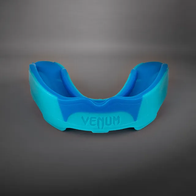 venum-predator-mundschutz-blau-mit-nextfit-gelrahmen image 1