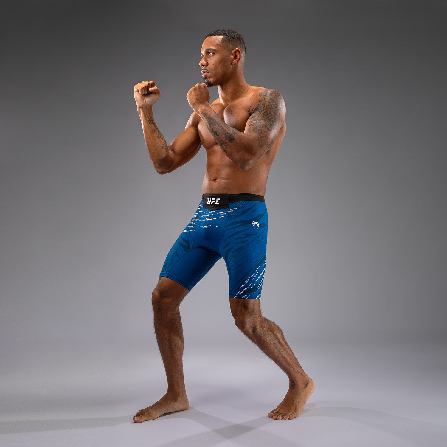 ufc-fusion-by-venum-authentic-fight-night-vale-tudo-short-herren-blau image 5