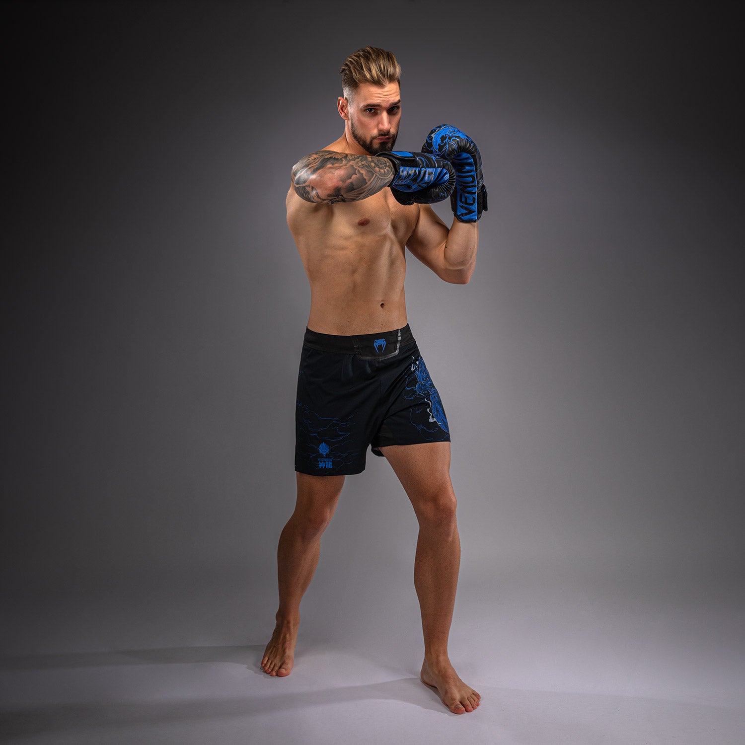 venum-thunder-dragon-fightshorts-herren-schwarz-k-nigsblau image 3