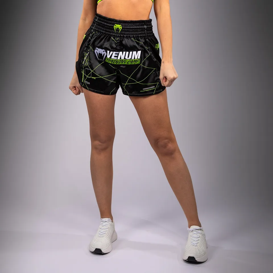 venum-training-camp-4-0-muay-thai-shorts-damen-schwarz-neongr-n image 1