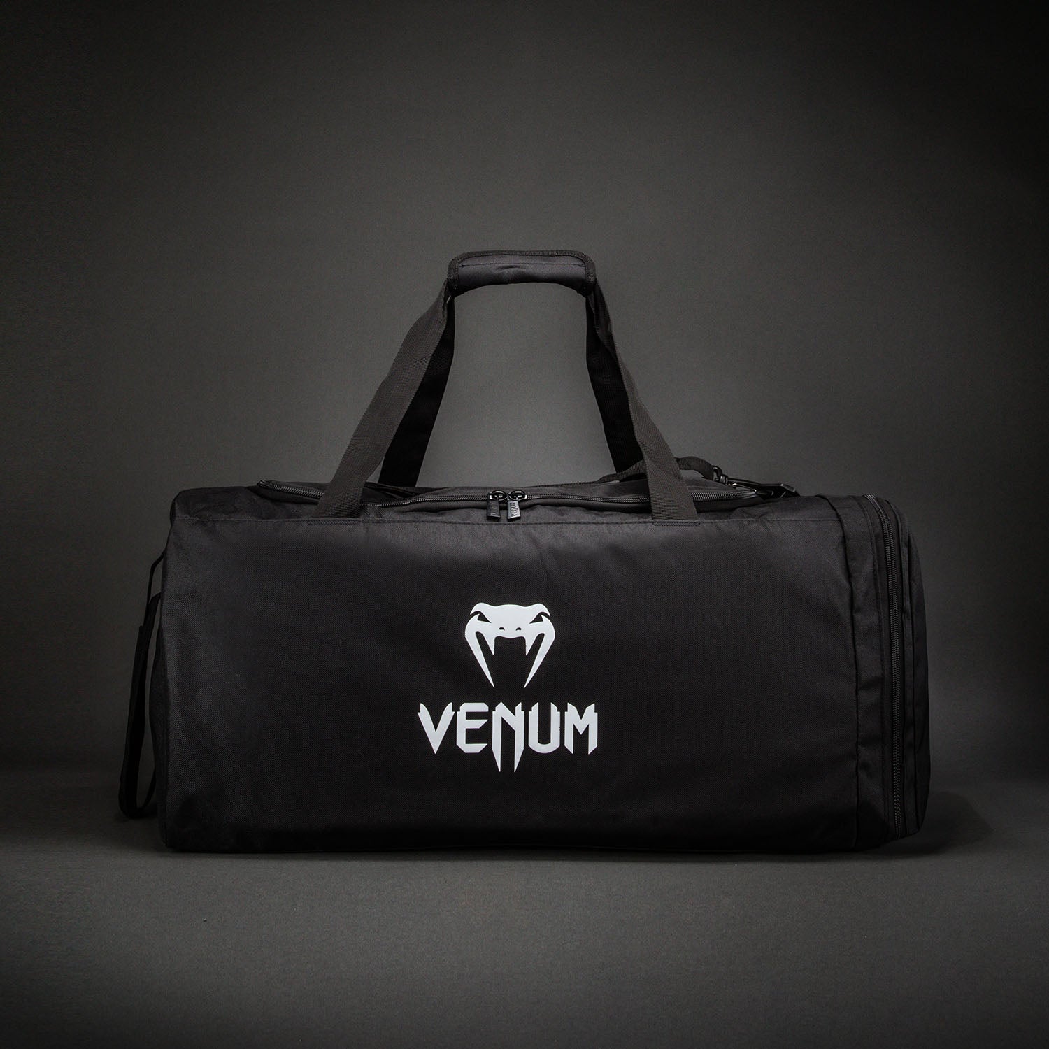 venum-essential-sporttasche-61l-schwarz image 1