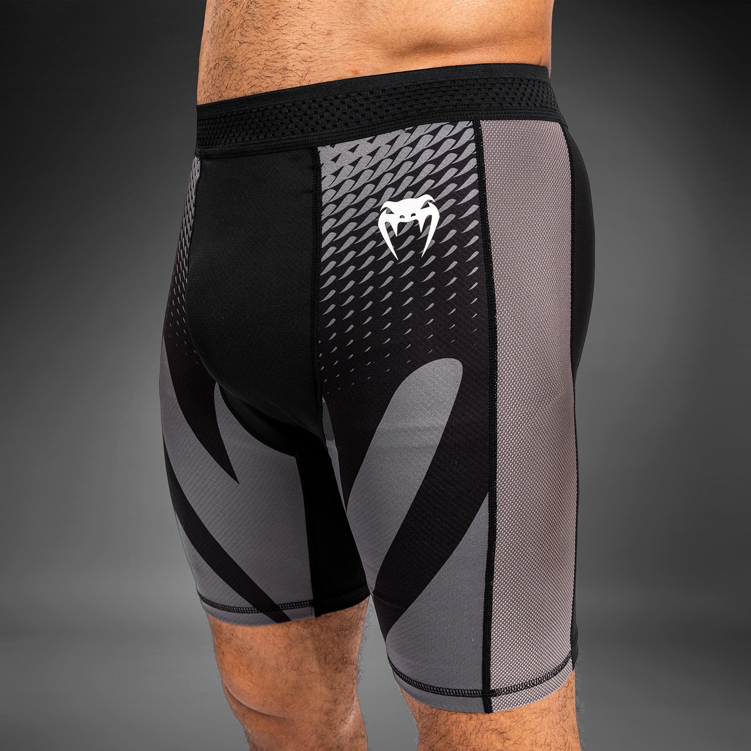 venum-attack-vale-tudo-short-herren-schwarz image 6