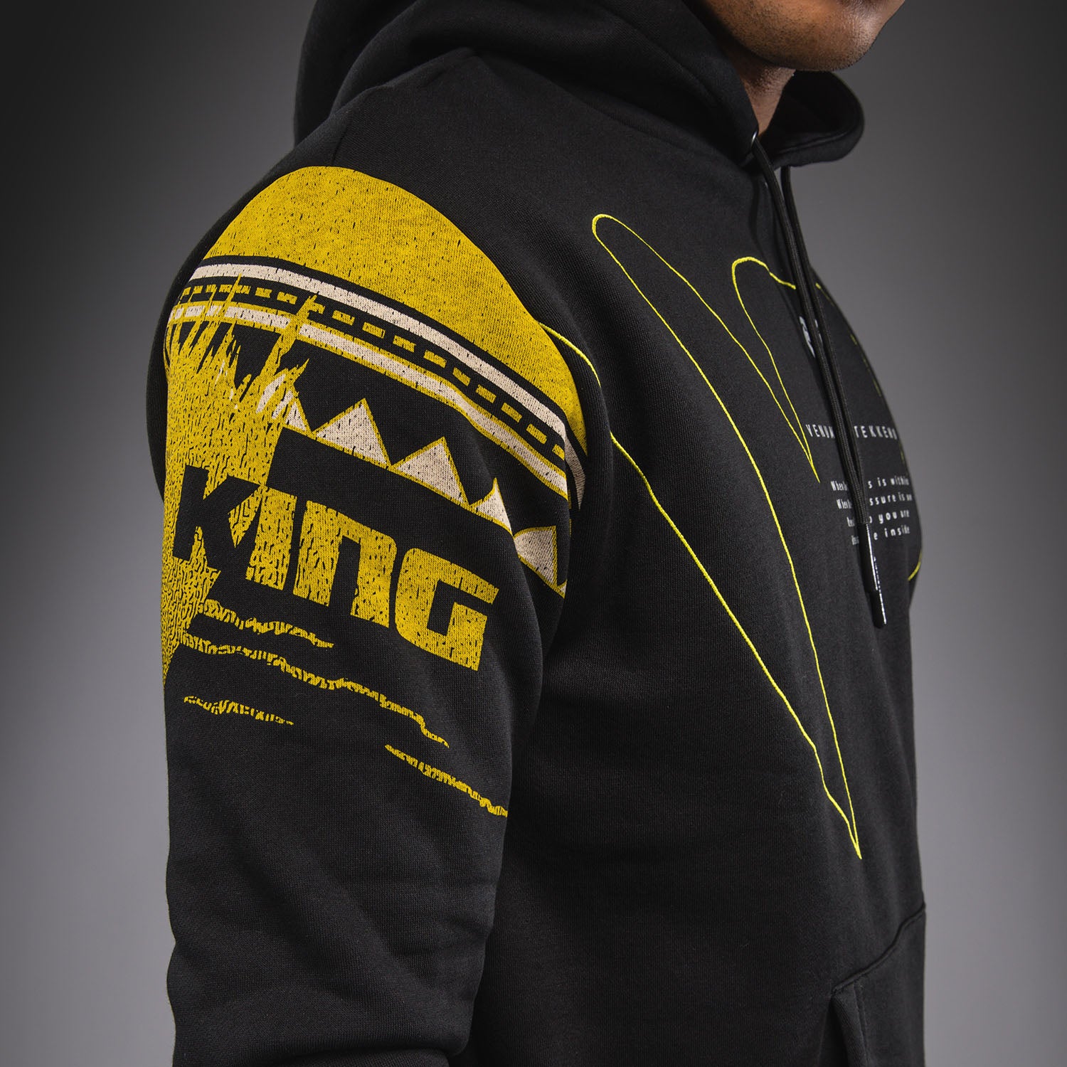 venum-x-tekken-8-kapuzenpullover-king-schwarz-gelb image 7
