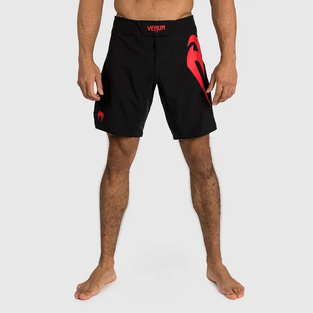 venum-light-5-0-fight-shorts-schwarz-rot image 1