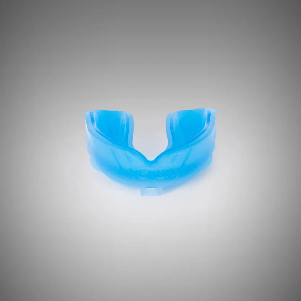 venum-challenger-mundschutz-mit-ohne-riemen-blau-transparent image 1