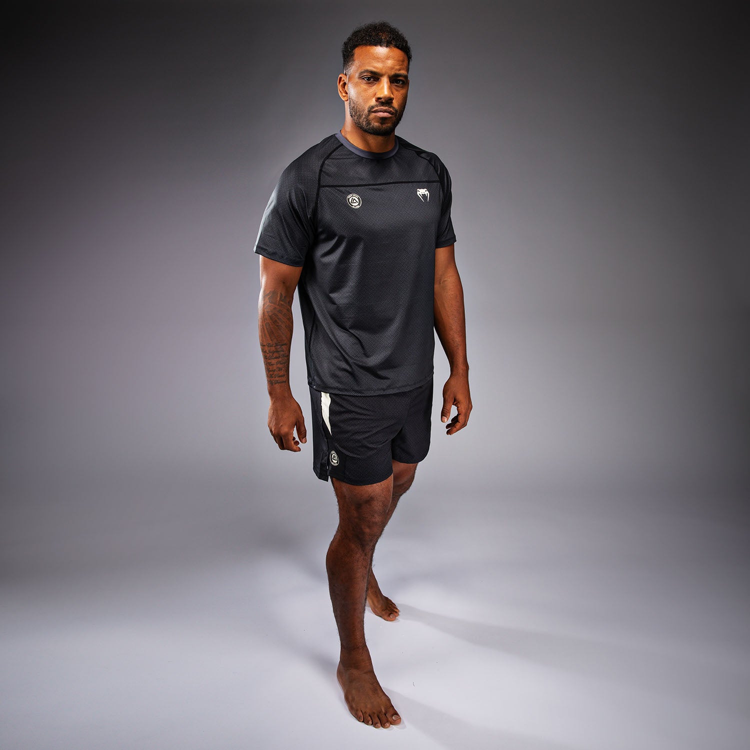 venum-x-roger-gracie-academy-dry-tech-t-shirt-schwarz-herren image 8