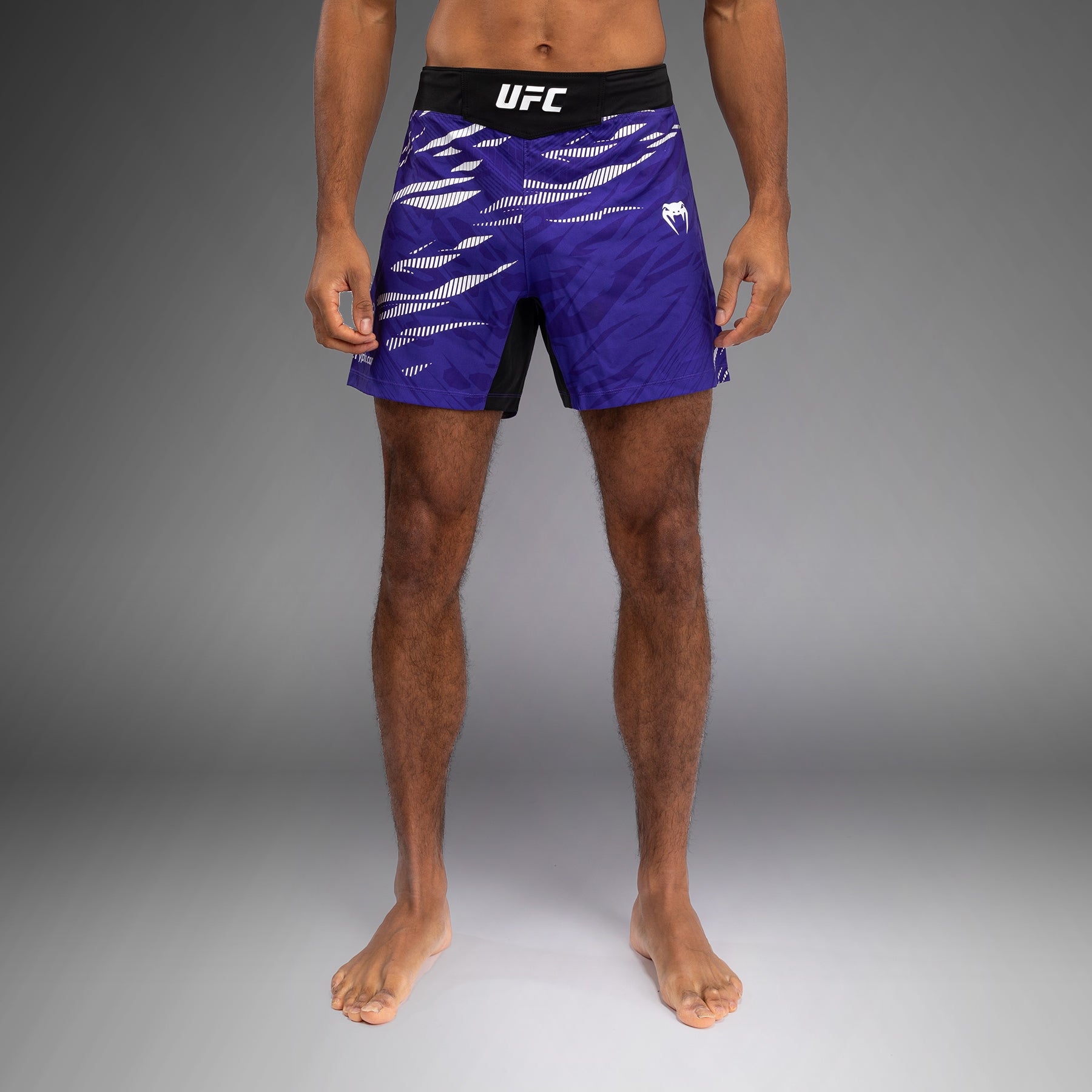 ufc-fusion-by-venum-authentic-fight-night-herren-fight-short-lila-short-fit image 1