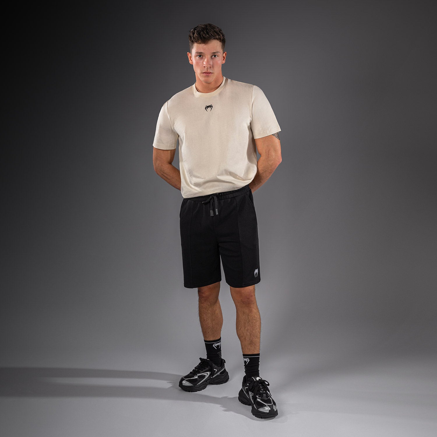 venum-classic-fleece-baumwoll-shorts-herren-schwarz image 7