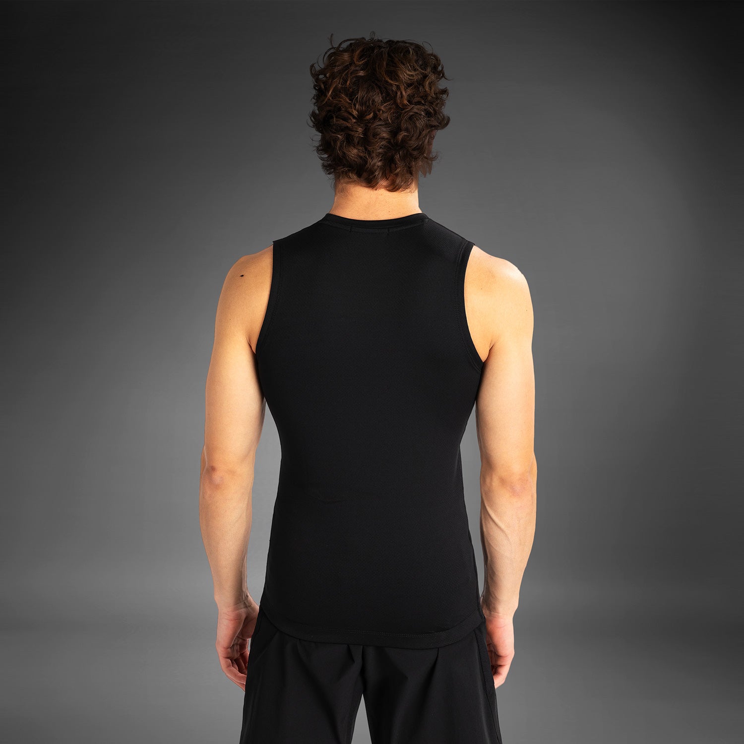 venum-contender-herren-rmelloser-rashguard-schwarz-wei image 3