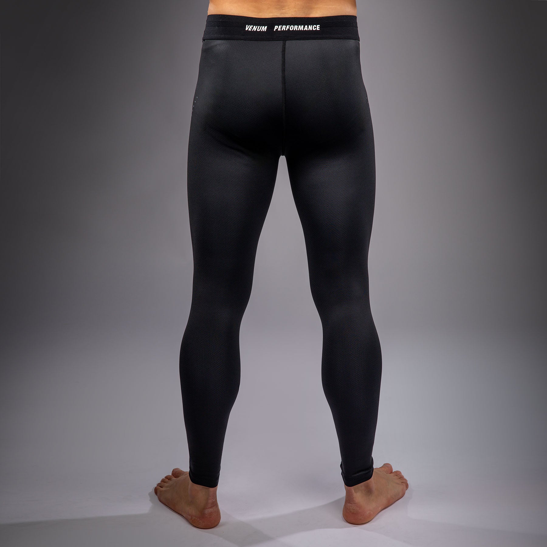 venum-edge-spats-kompressionsleggings-herren-schwarz-sand image 5