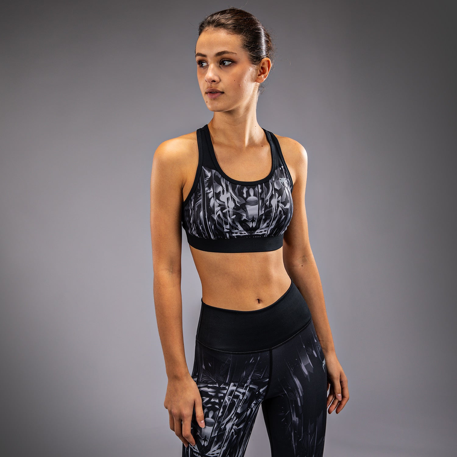 venum-tiger-damen-sport-bh-schwarz-silber image 5