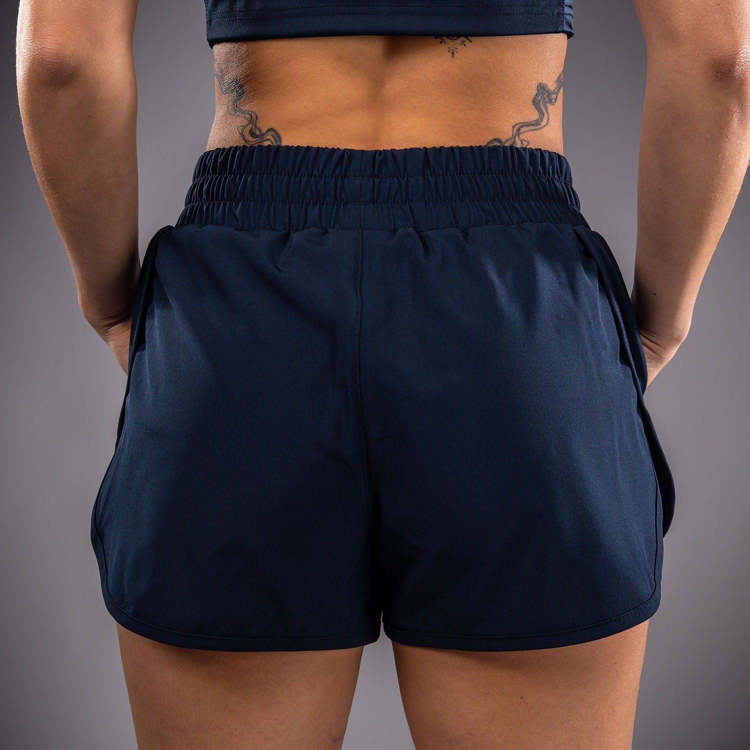venum-sculpt-shape-trainingsshorts-damen-marineblau image 5