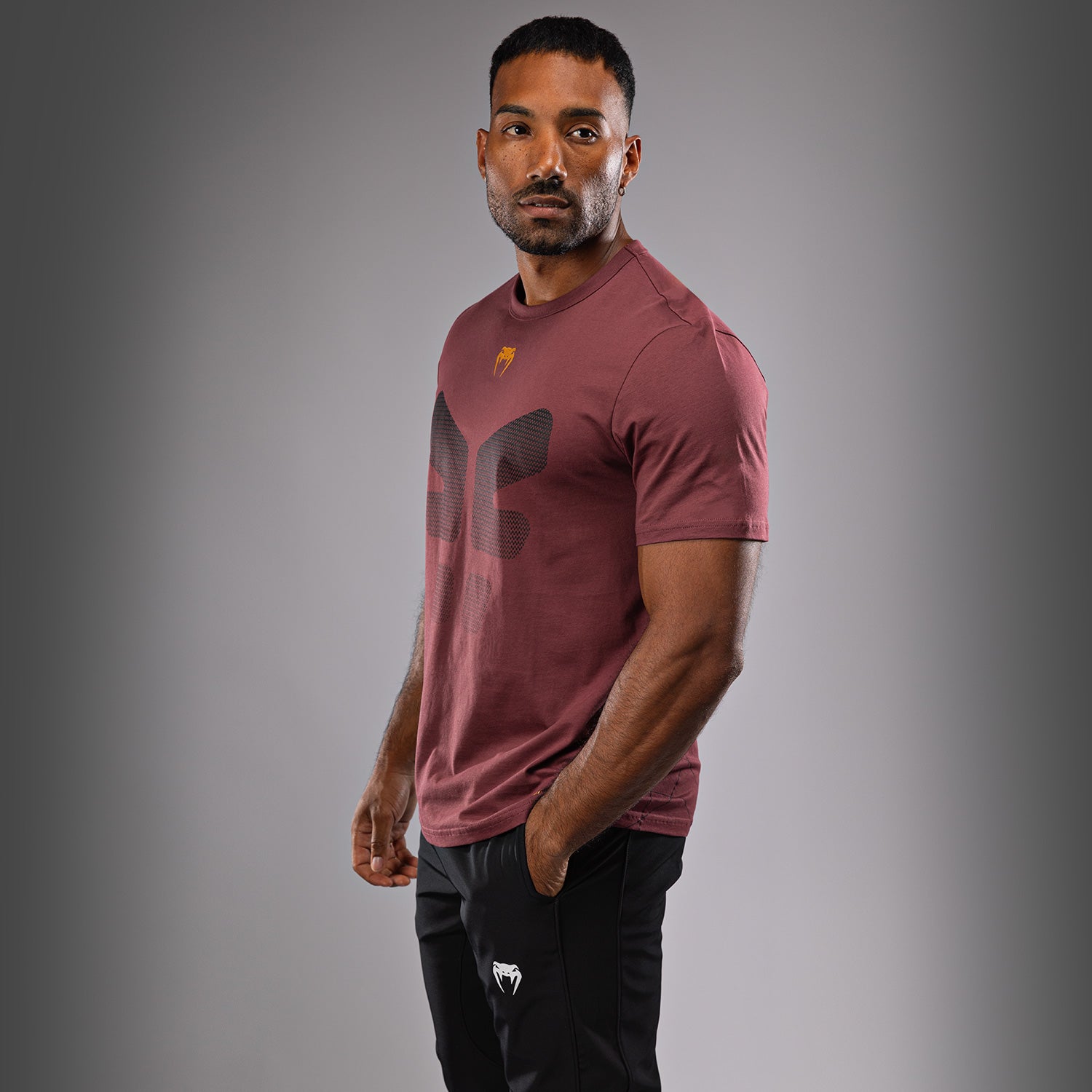 venum-tactical-xt-t-shirt-herren-schwarz-burgund-gold image 2